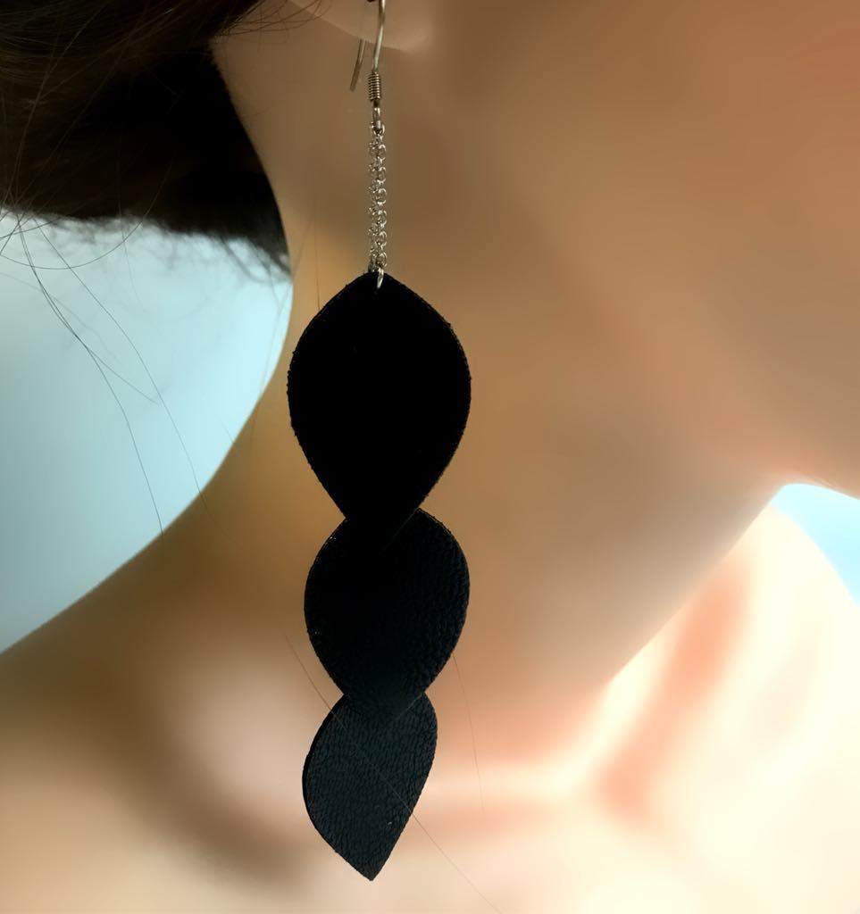 LEMPI earrings, Leaves (black, three-piece)