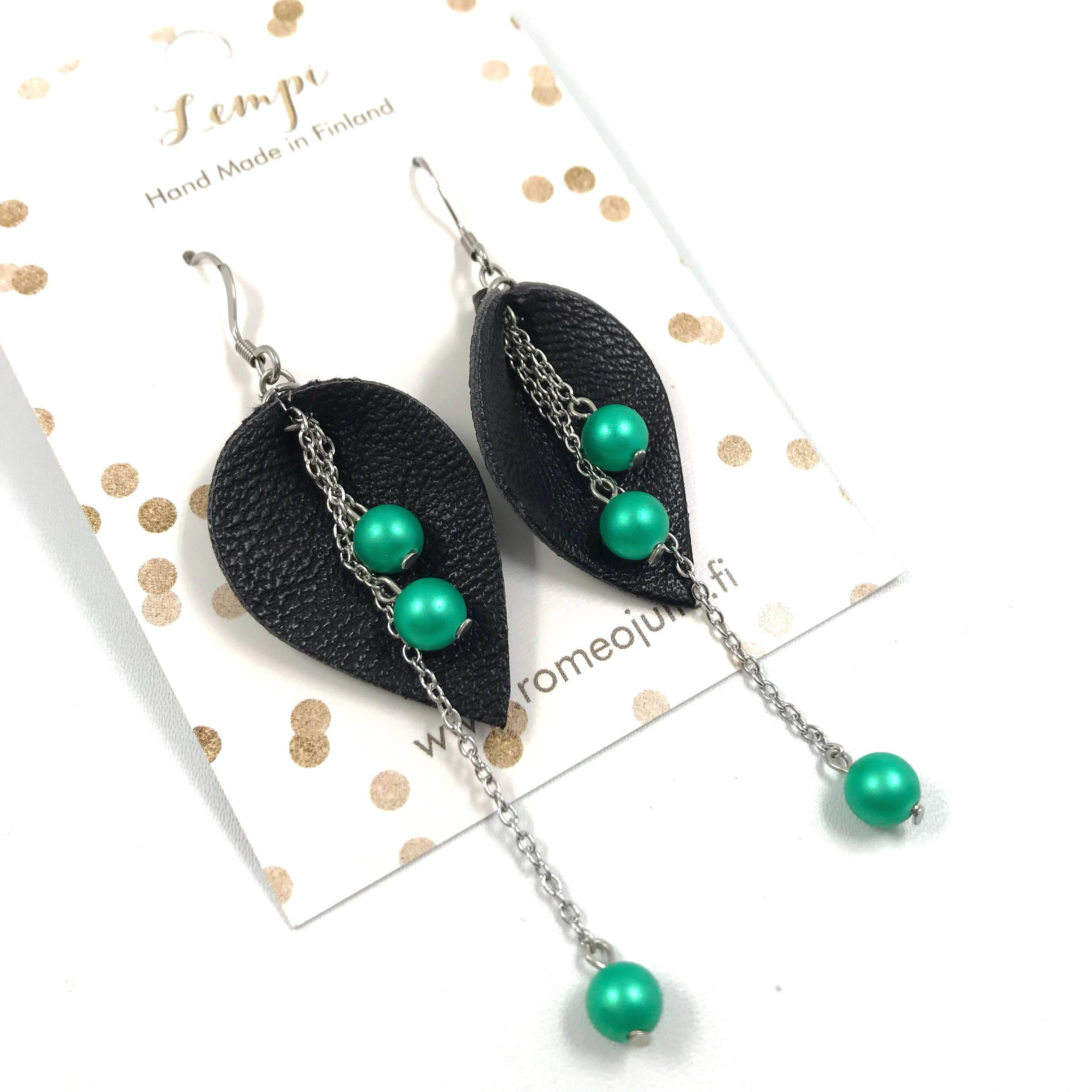 LEMPI earrings, Calla (black-green)