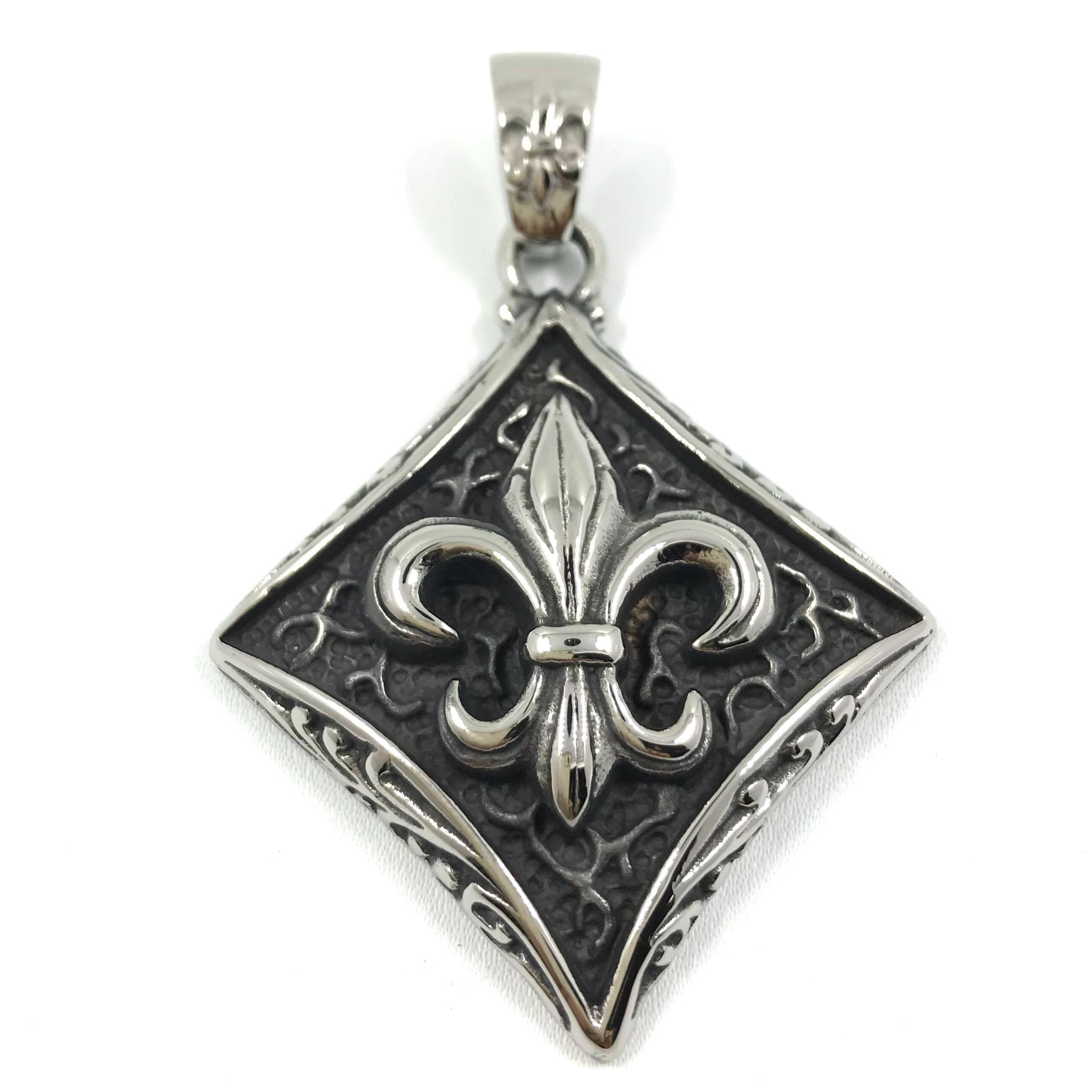 Surgical steel pendant, XXL Royal Fleur de lis