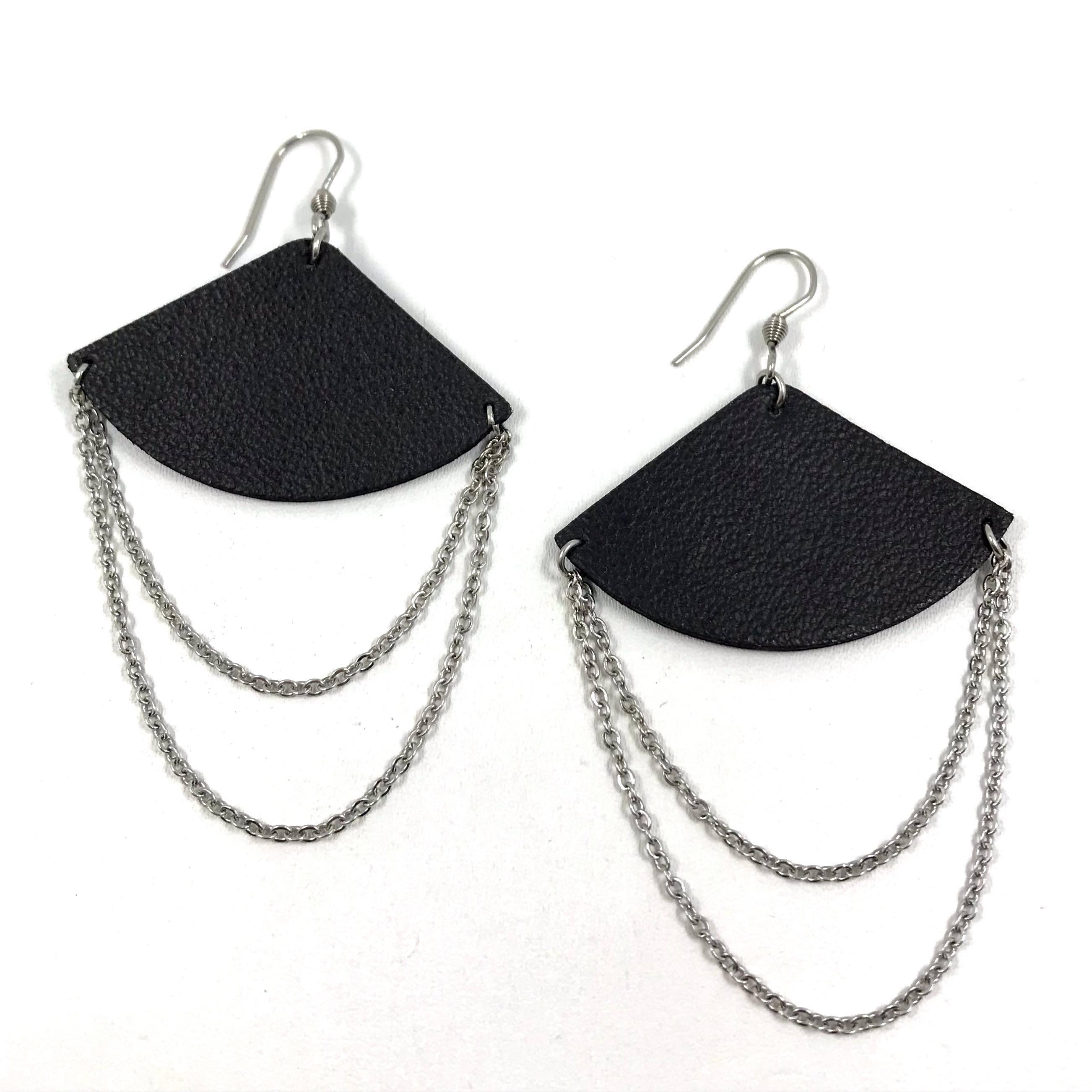 FAVORITE earrings, Moment (black)