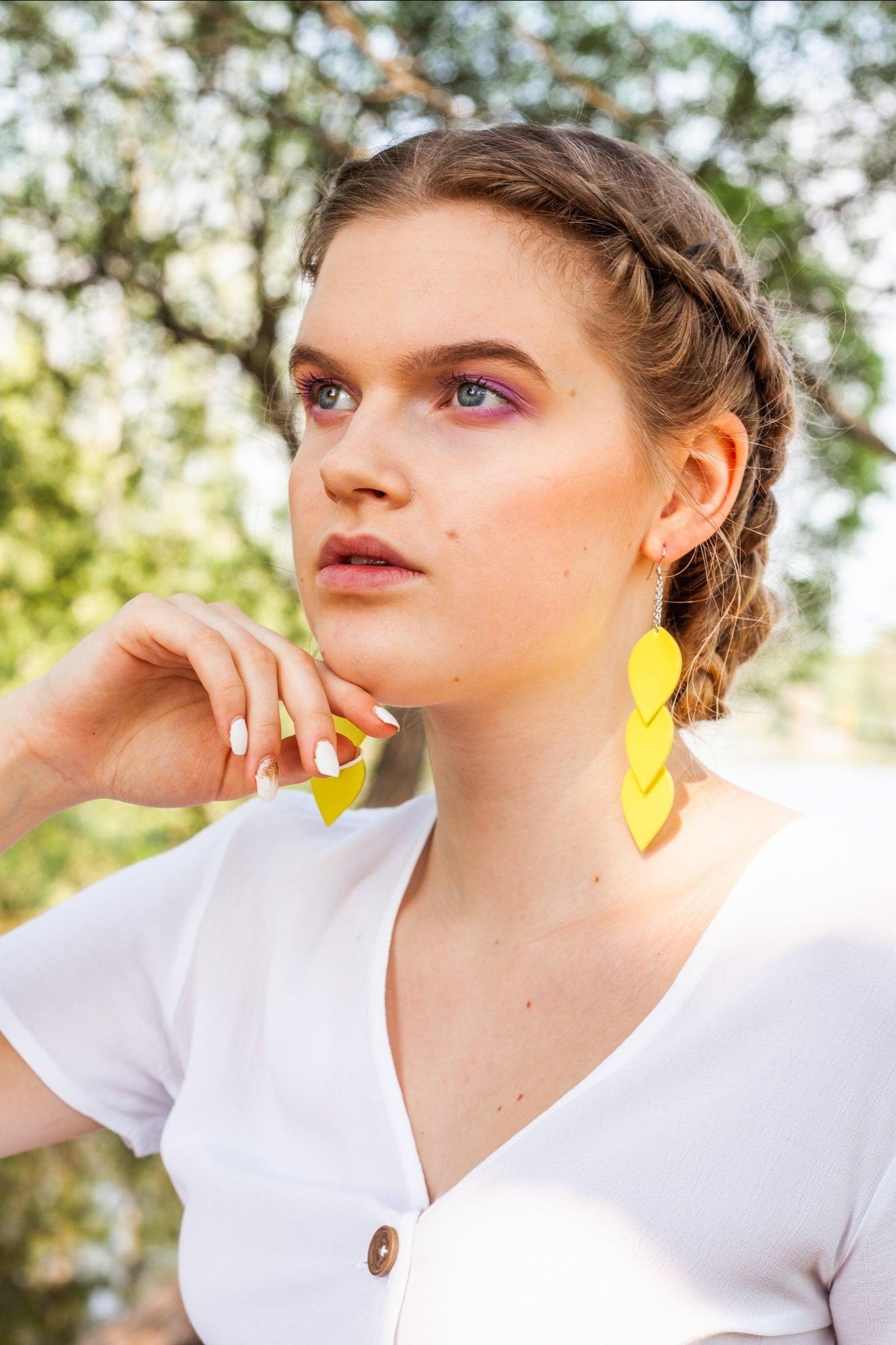 LEMPI earrings, Leaves (bright yellow)