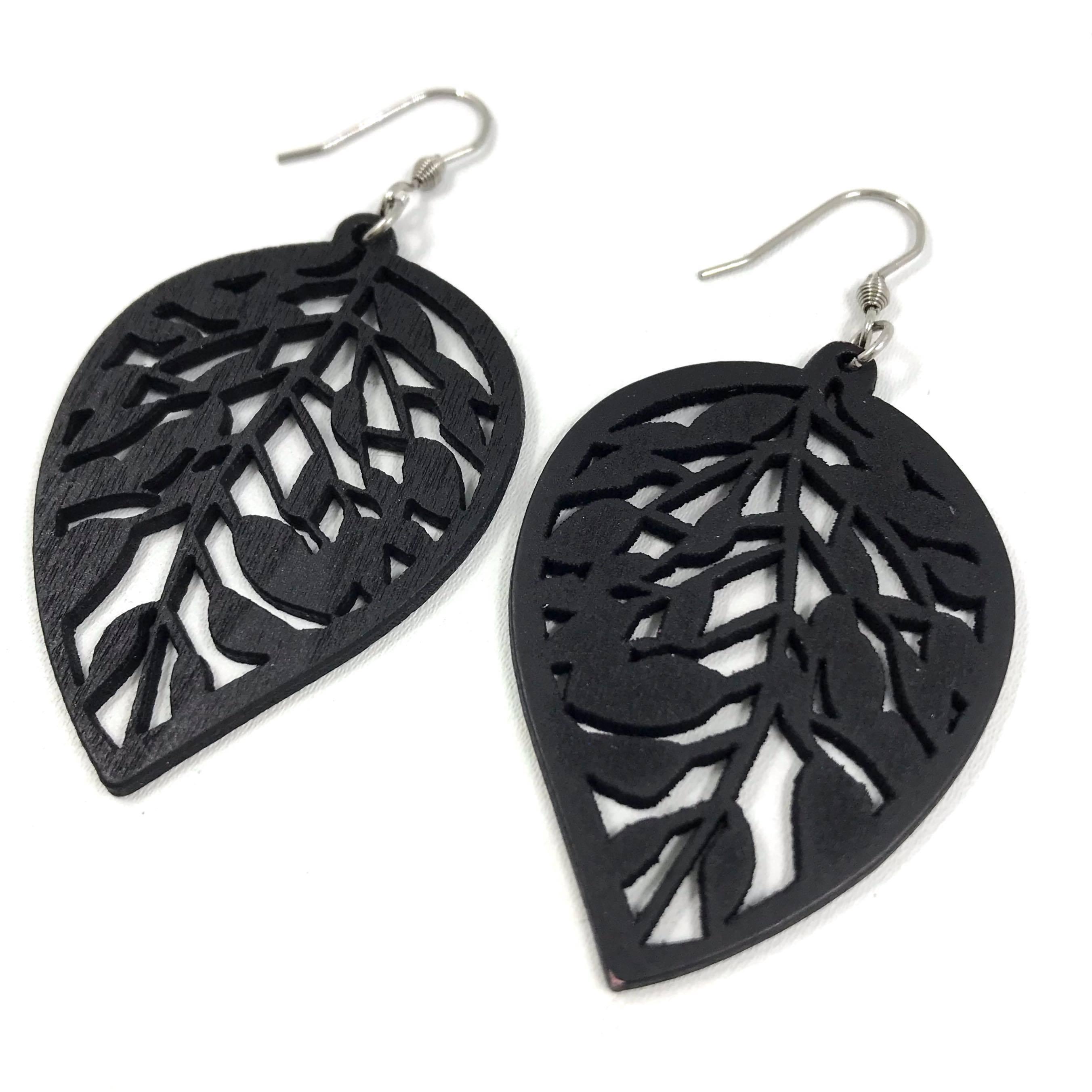 Wooden earrings, Leaf (black, short version)