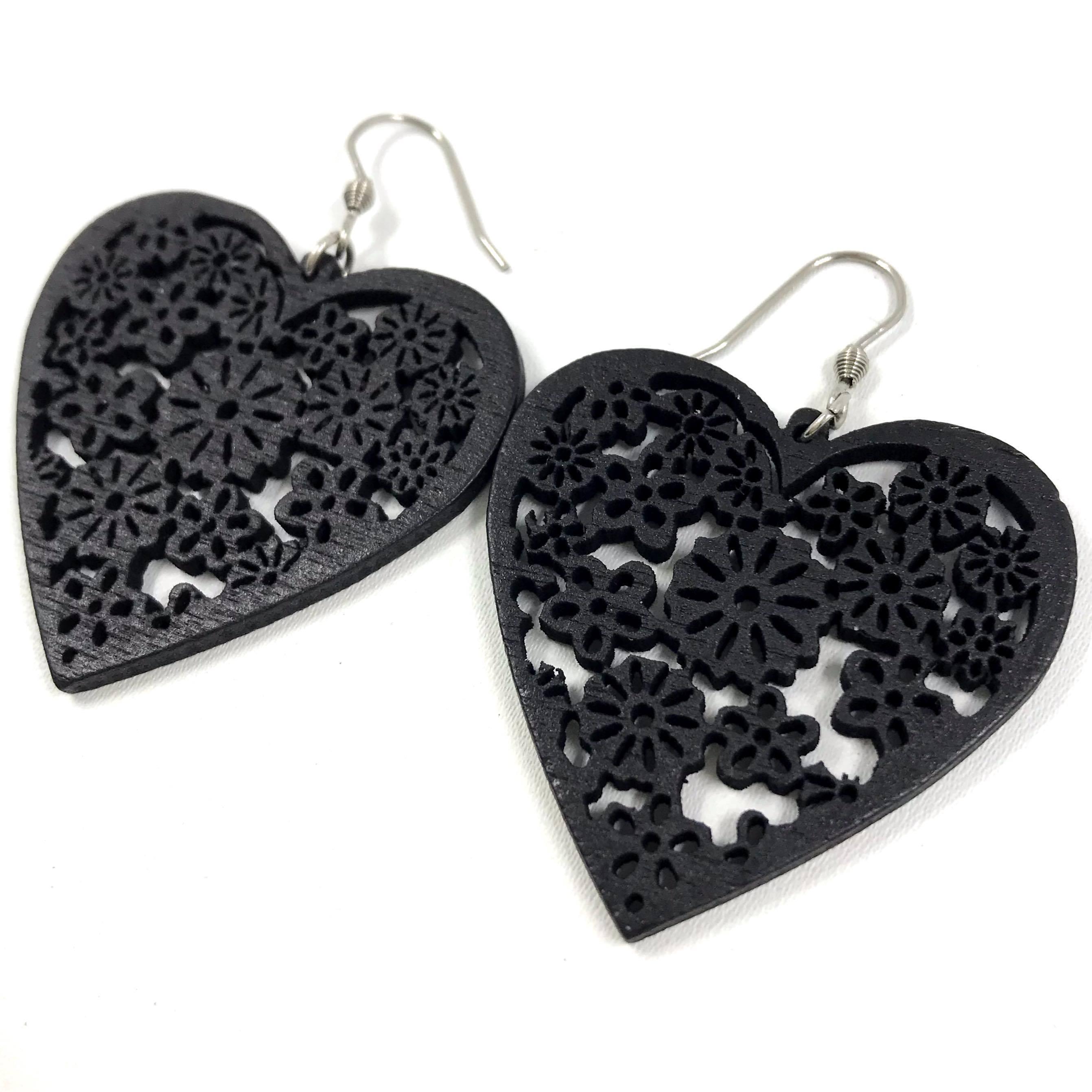 Wooden earrings, Heart (black)