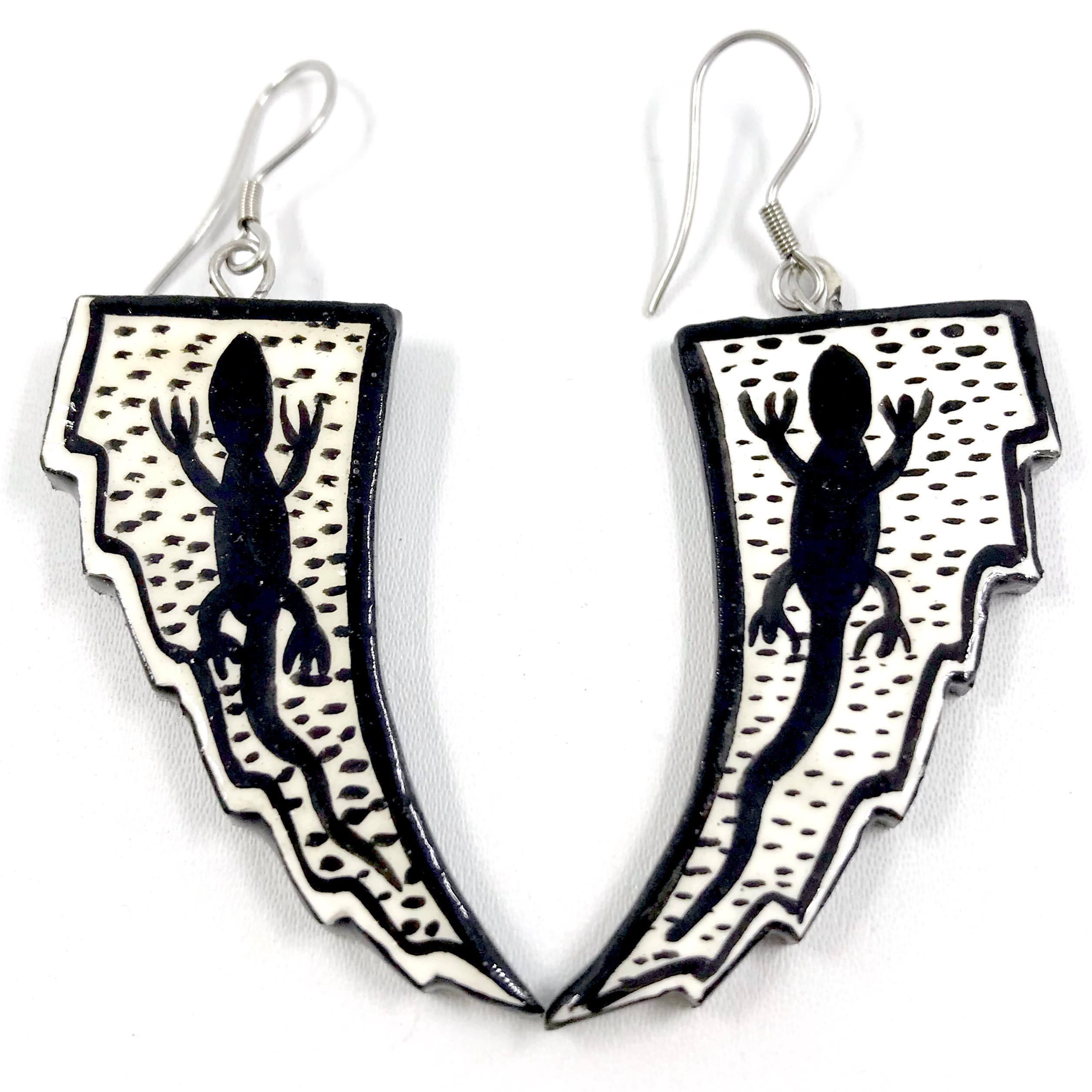 Wooden earrings, Lizard in Black &amp; White