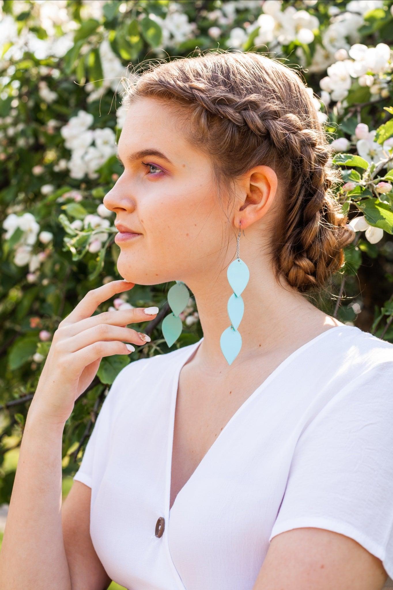 LEMPI earrings, Leaves (turquoise, 3 pieces)