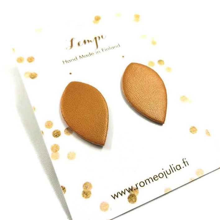 LEMPI earrings, Leaf (toffee brown)