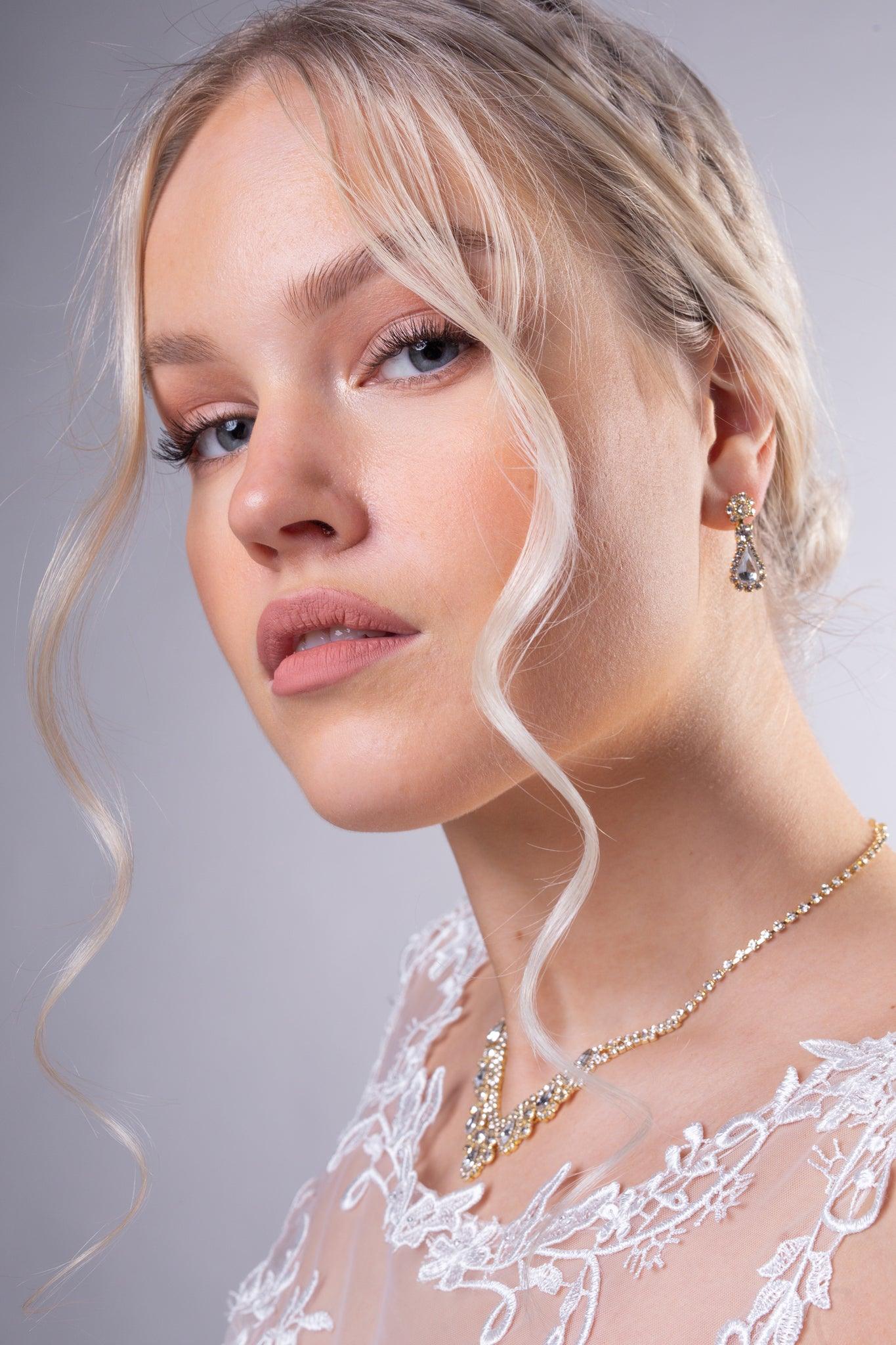 Rhinestone earrings, Delicate Teardops in Gold