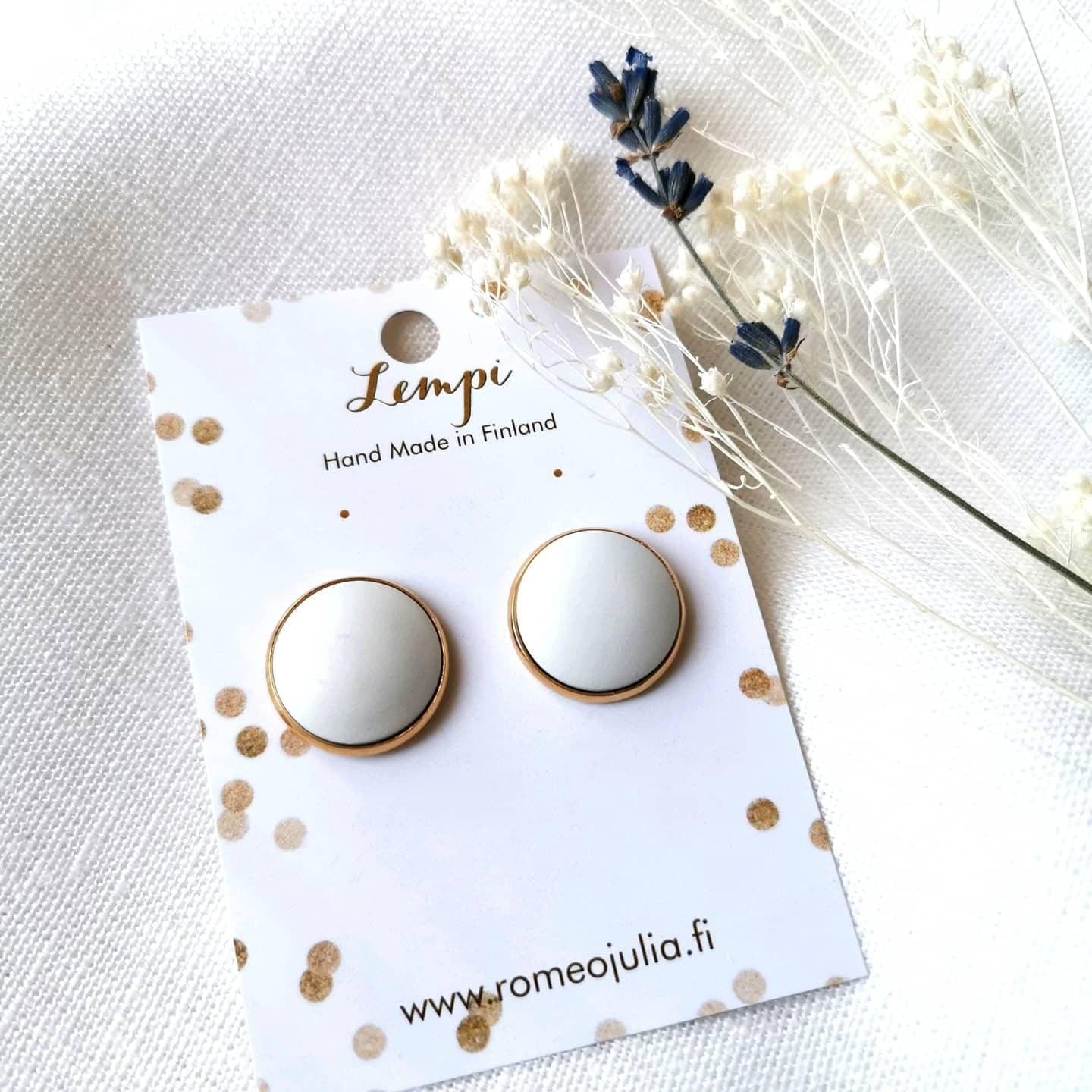 LEMPI earrings, Veera (white and gold, wooden)