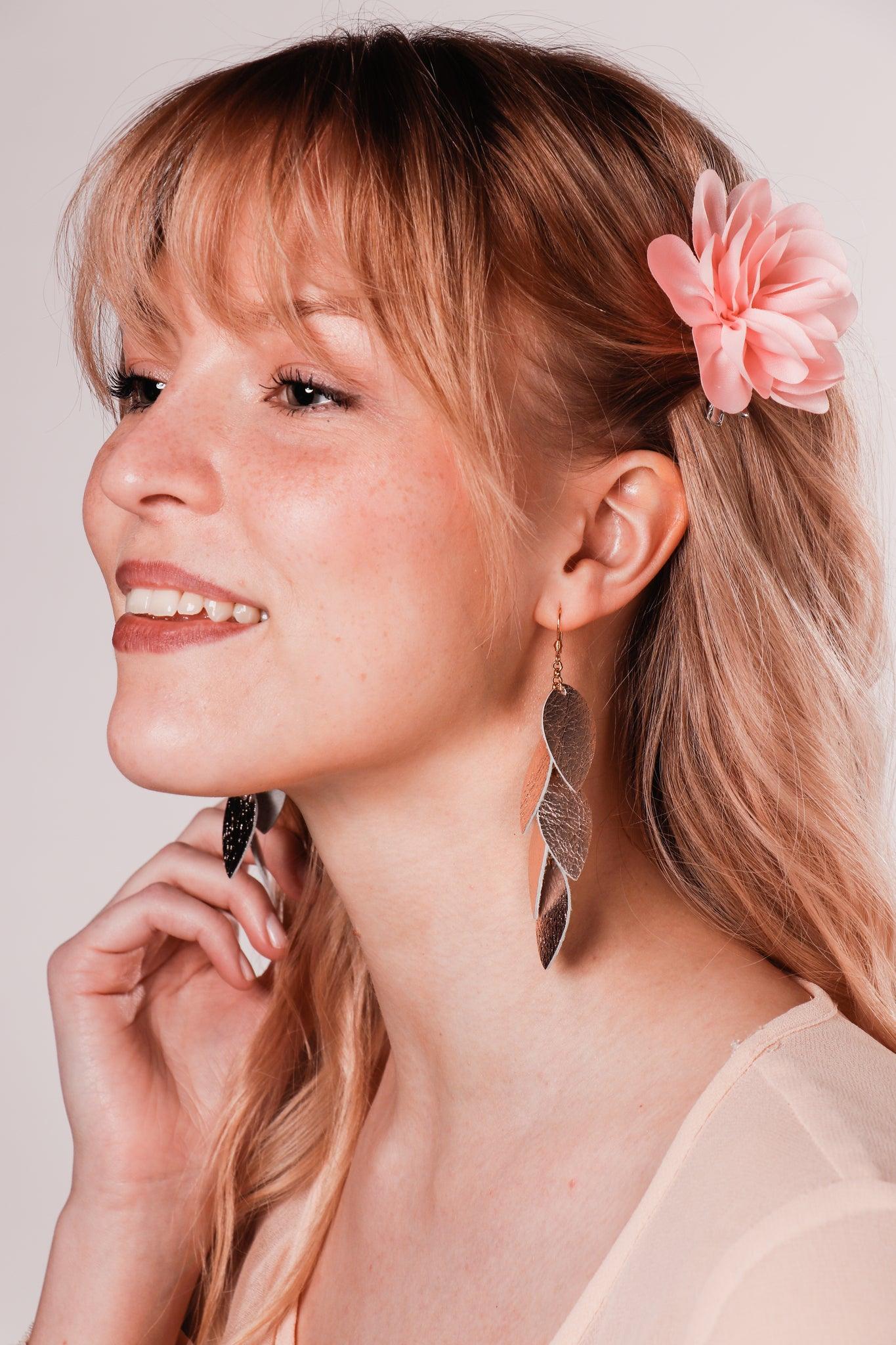 LEMPI earrings, Grain (rose gold, reindeer leather)