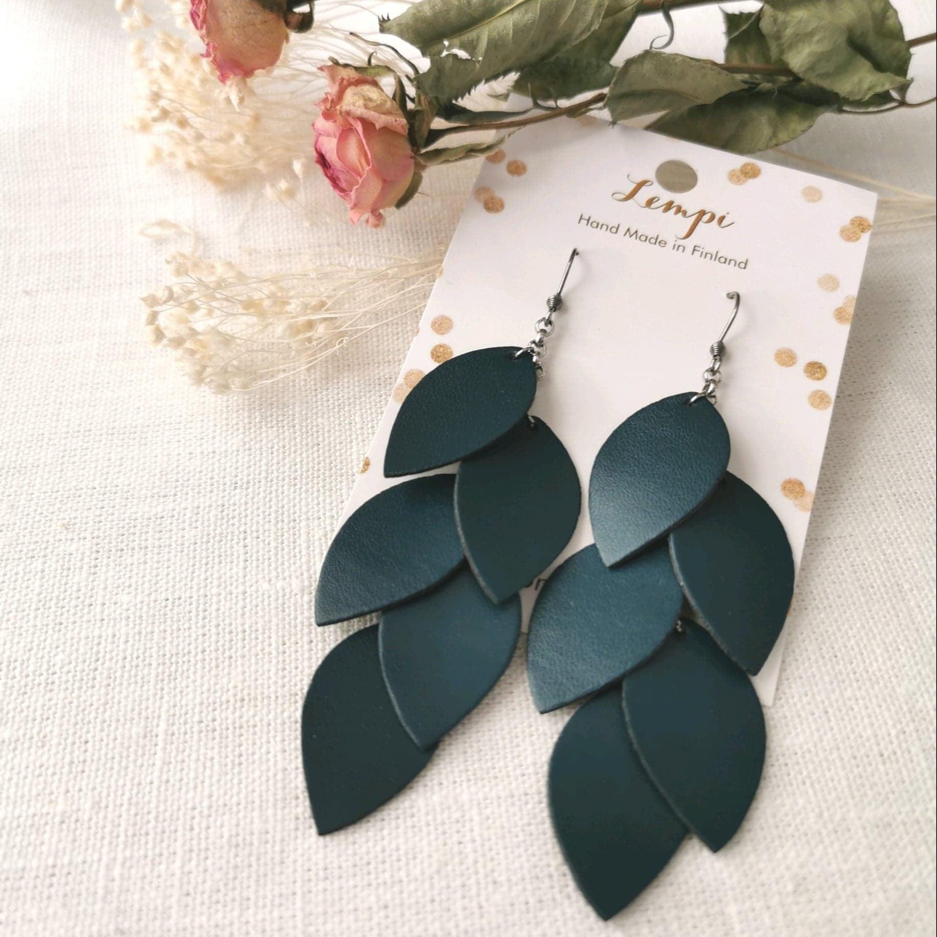 LEMPI earrings, Grain (dark petrol green)