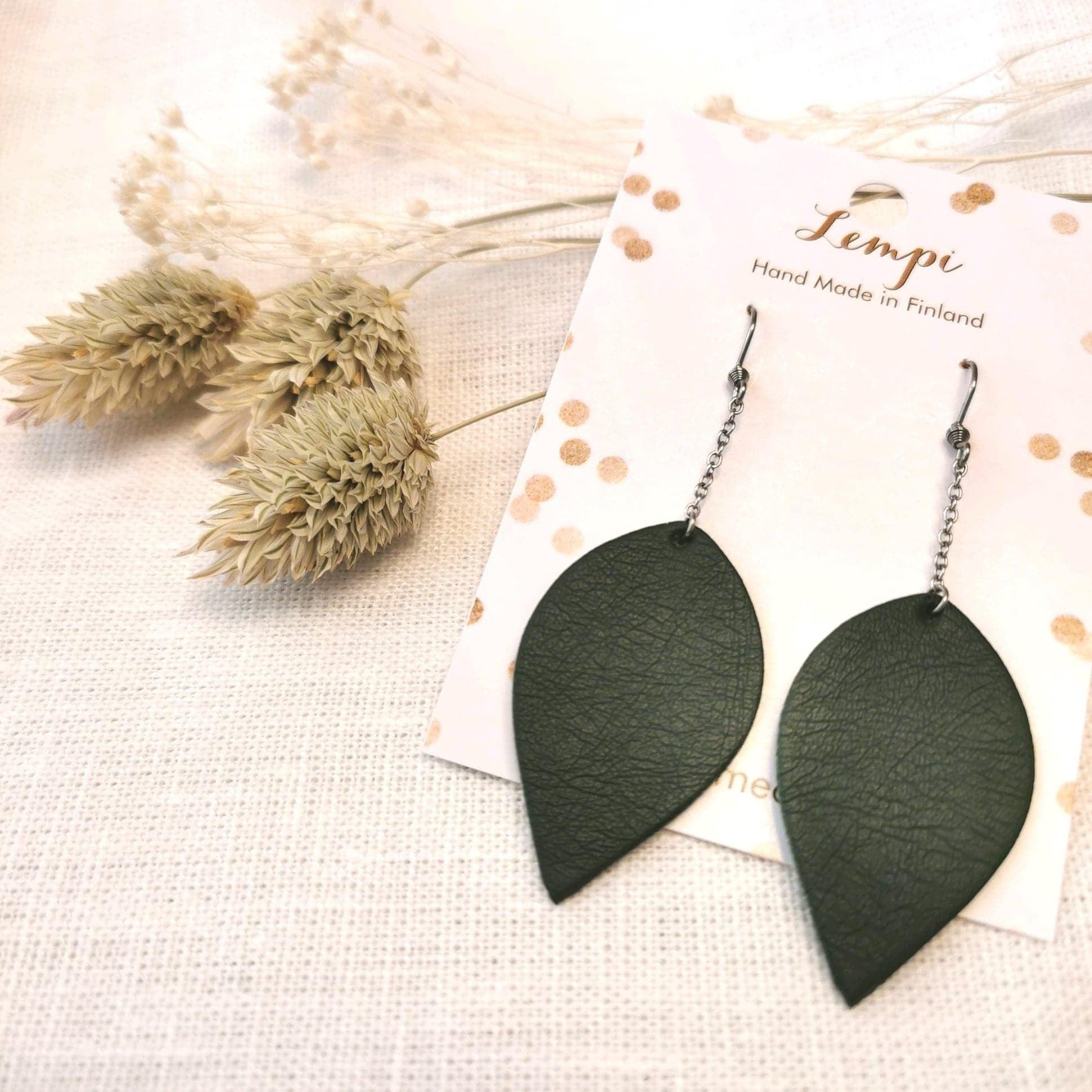 LEMPI earrings, Leaves (dark green, 1-piece chain)