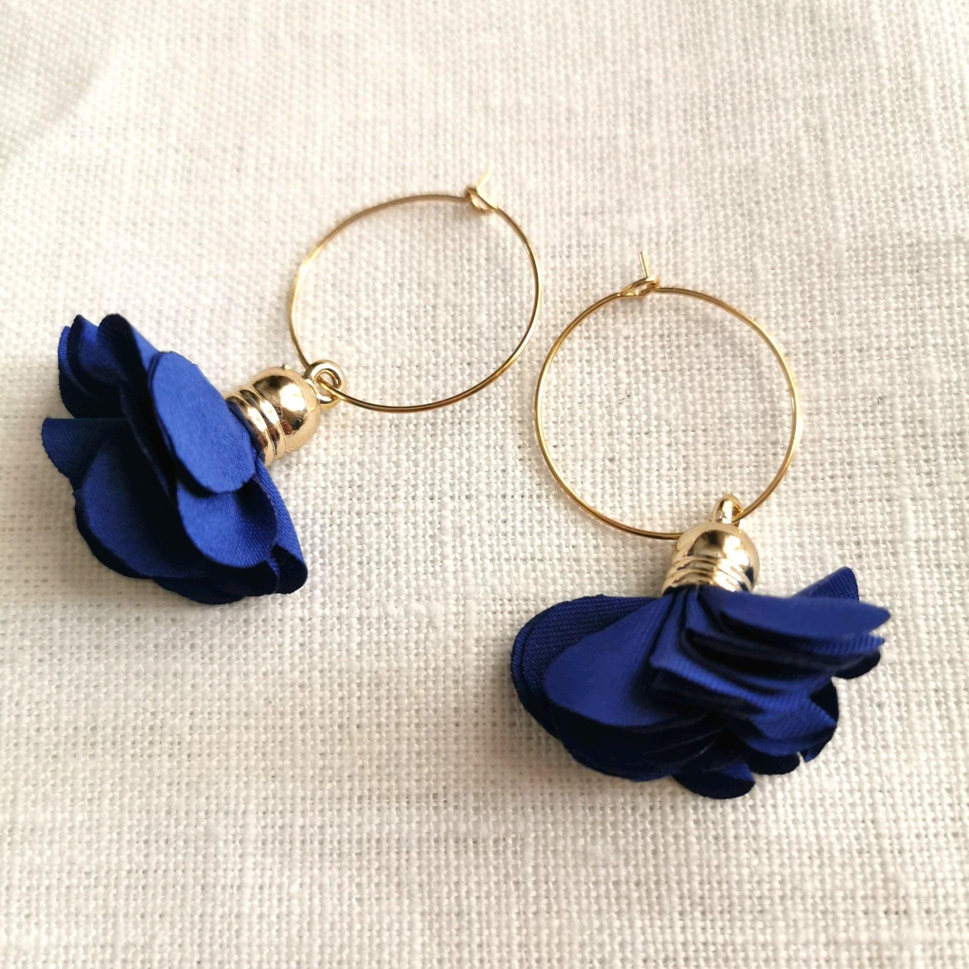 2 in 1 earrings, Daisy (blue)