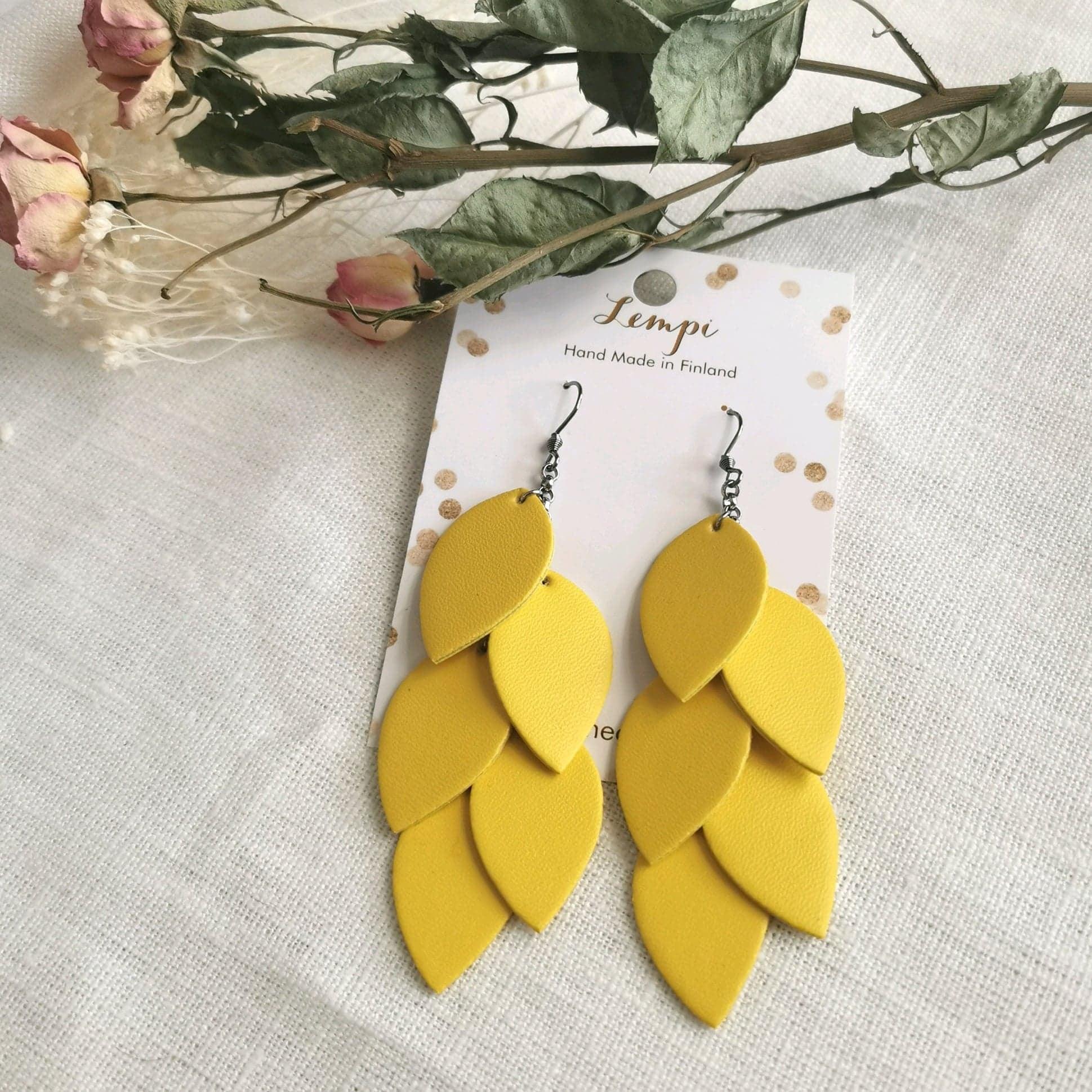 LEMPI earrings, Grain (sunny yellow)