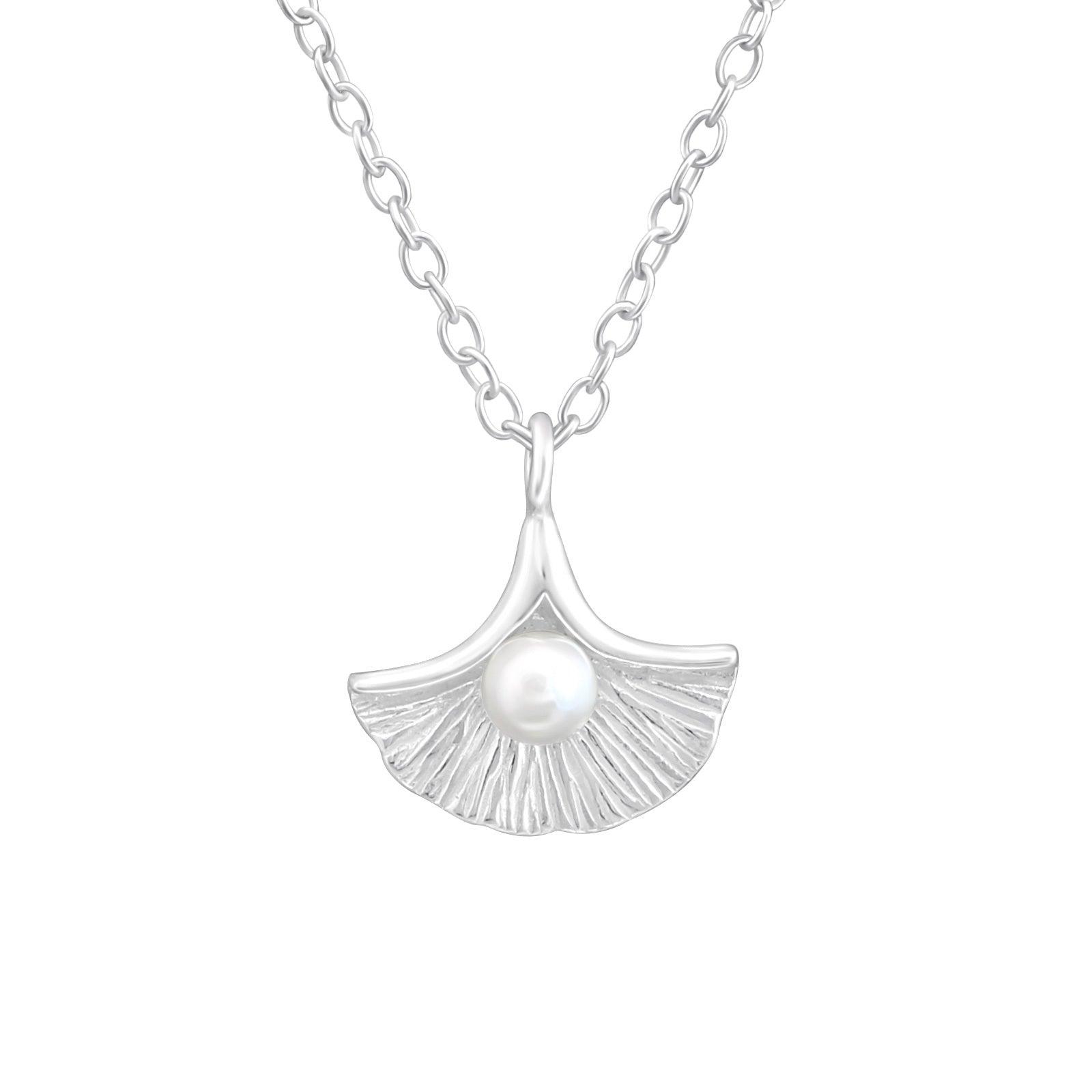 Silver necklace, Lily