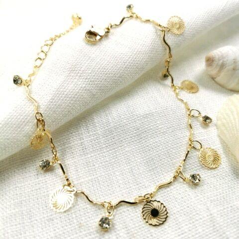 Anklet|HOLIDAY COLLECTION/Dangly Gold Anklet with Lace Decoration