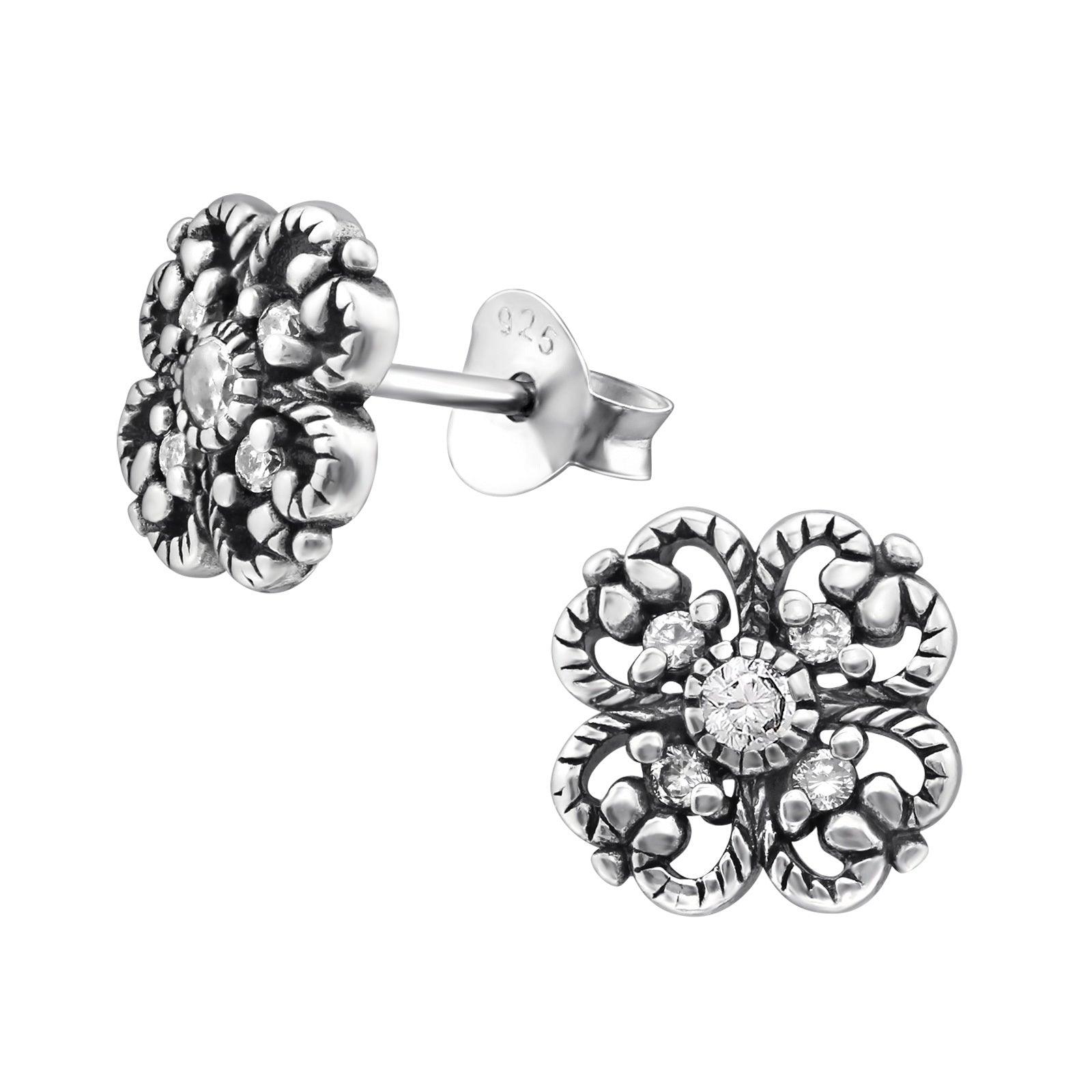 Hopeiset korvanapit, Silver Flower Ear Studs with CZ