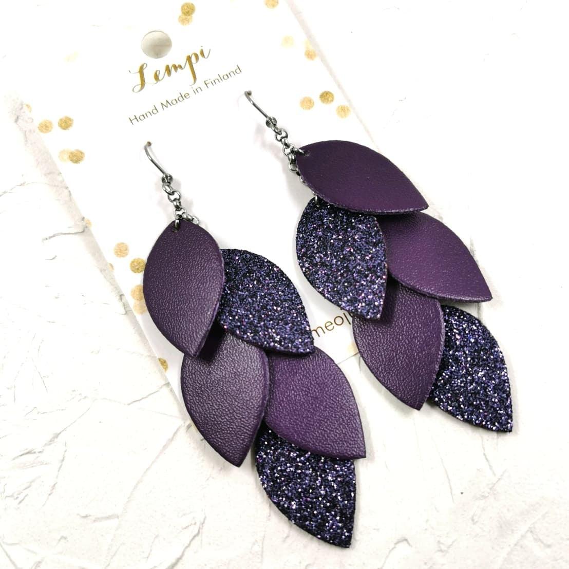 LEMPI earrings, Grain (dark purple, matte-glitter combination)