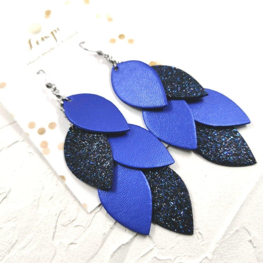 LEMPI earrings, Grain (blue, matte-glitter combination)