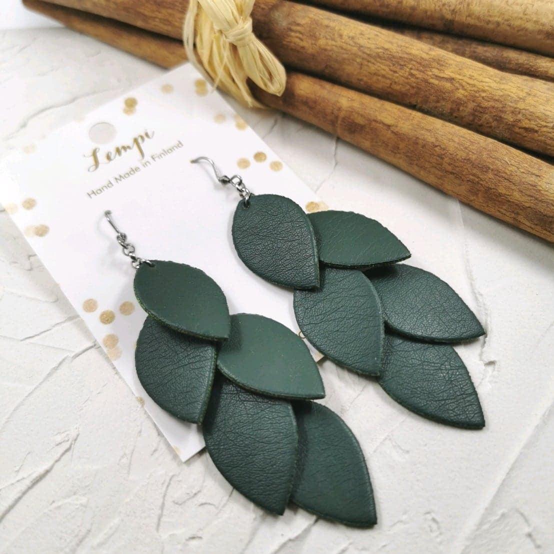 LEMPI earrings, Grain (dark green)