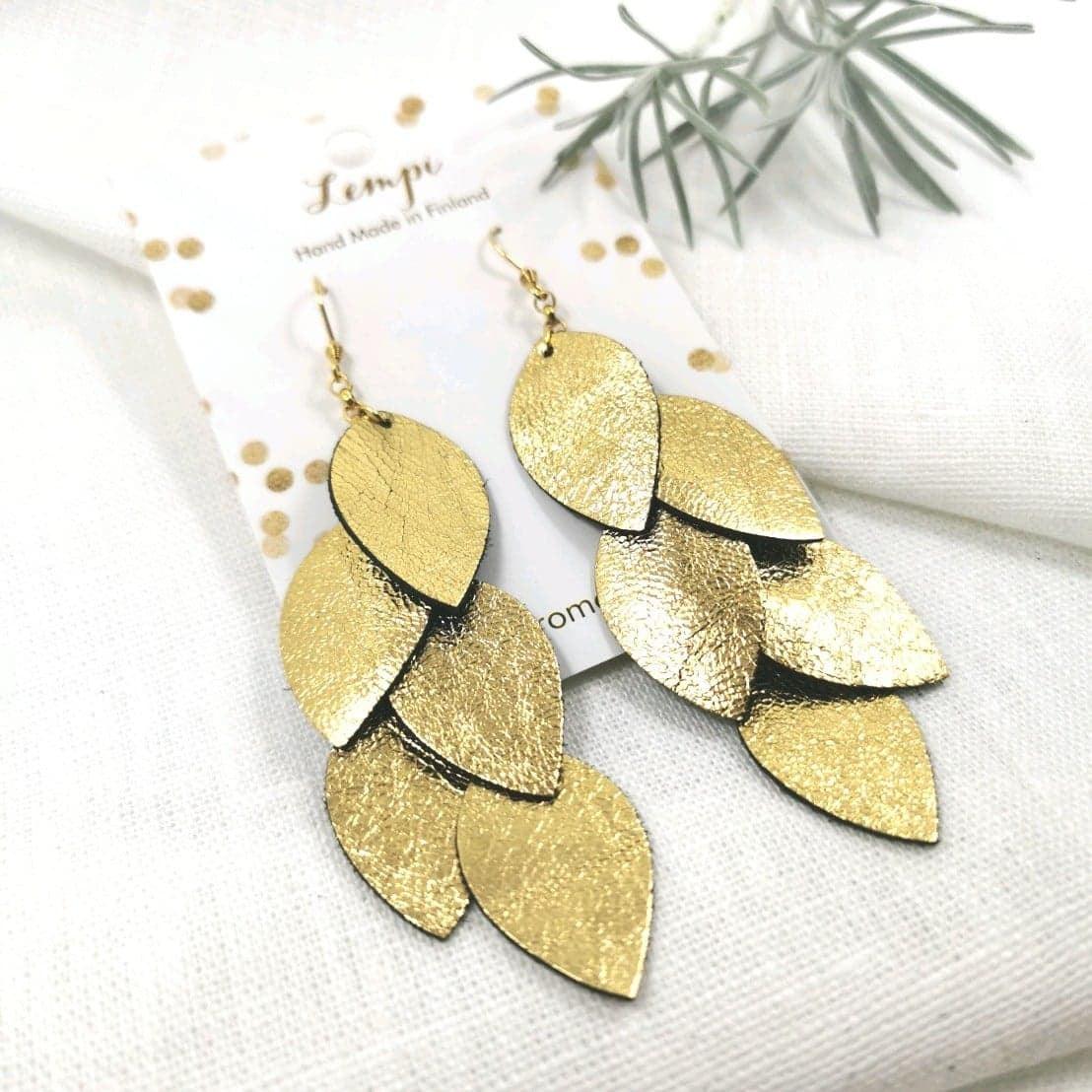 LEMPI earrings, Grain (gold, leather)