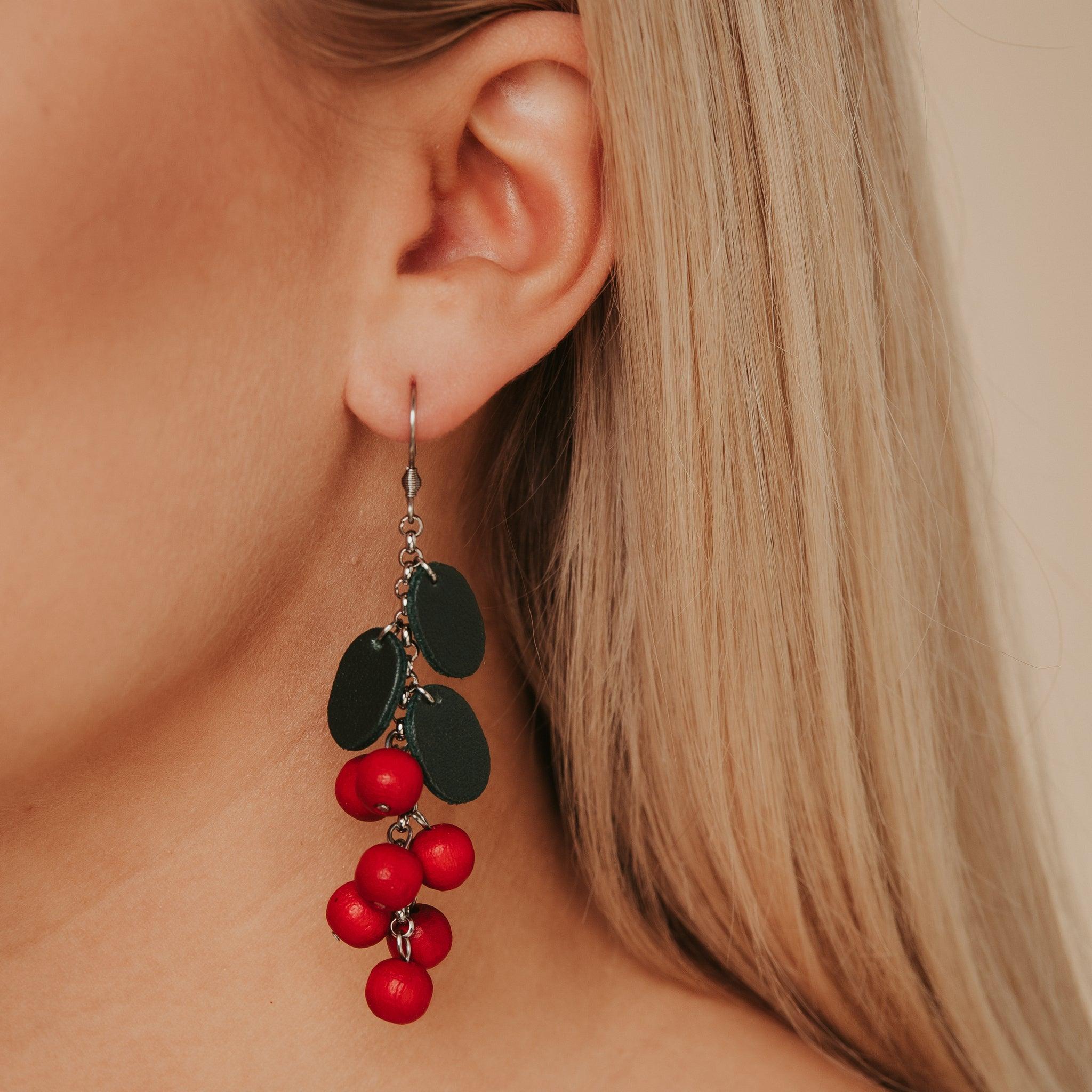 LEMPI earrings, Lingonberry