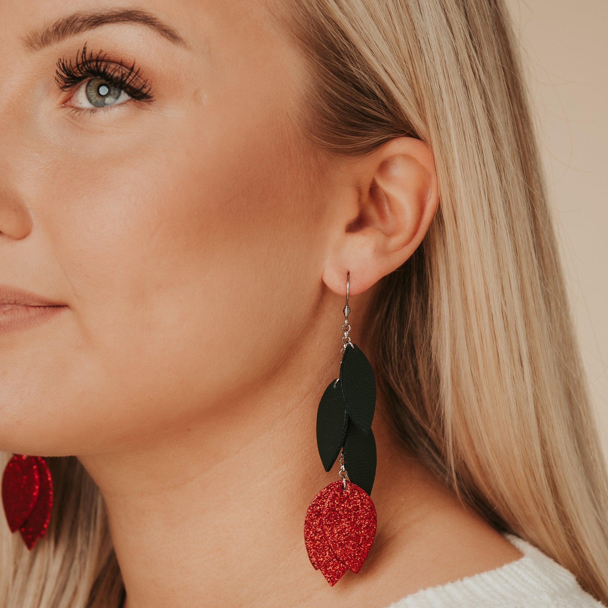 LEMPI earrings, Leafy tulip (green, red glitter)