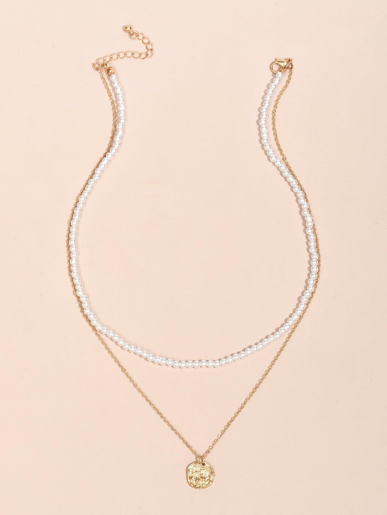 Kerroskaulakoru, FRENCH RIVIERA|Delicate Pearl Layer Necklace in Gold