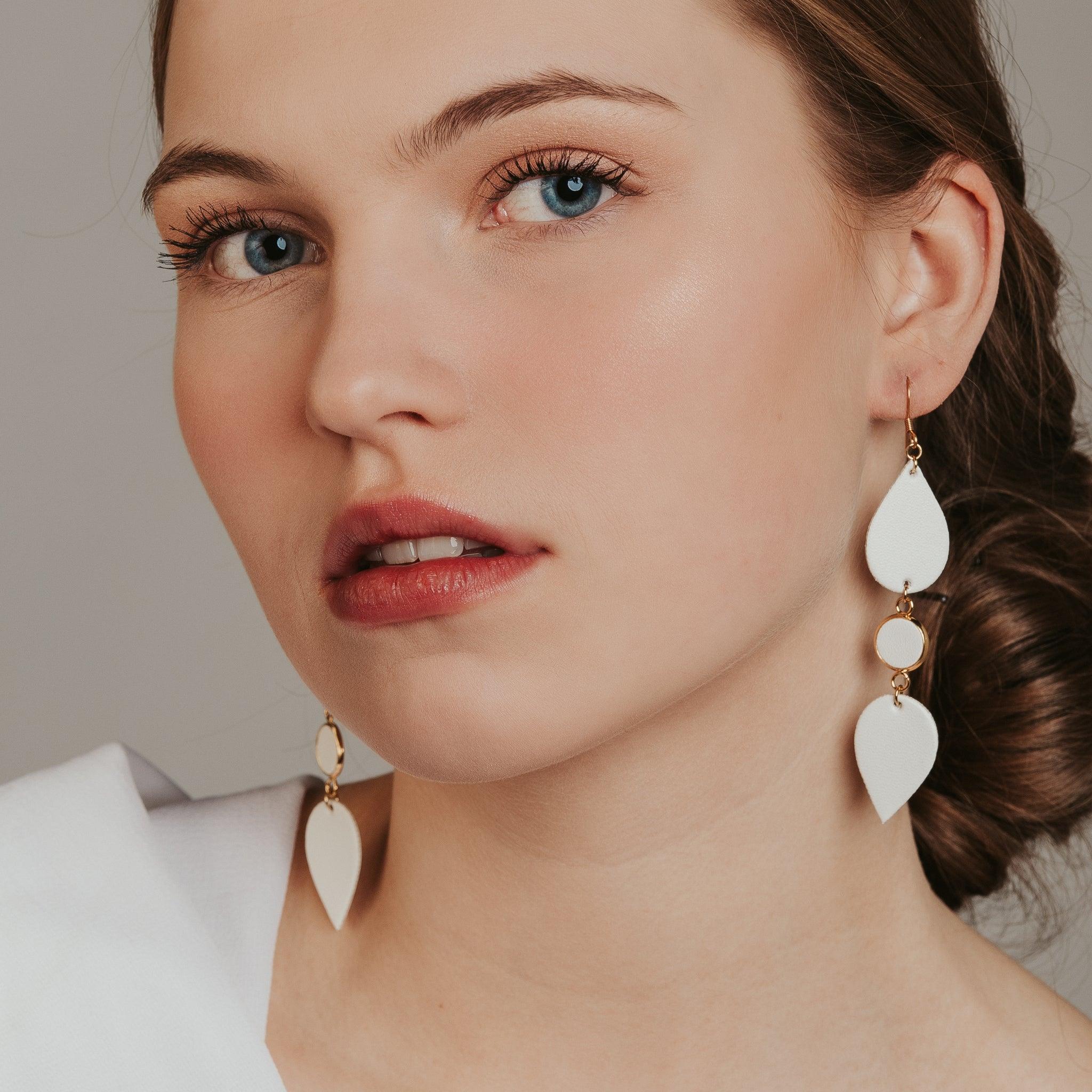 LEMPI earrings, Dream (white)