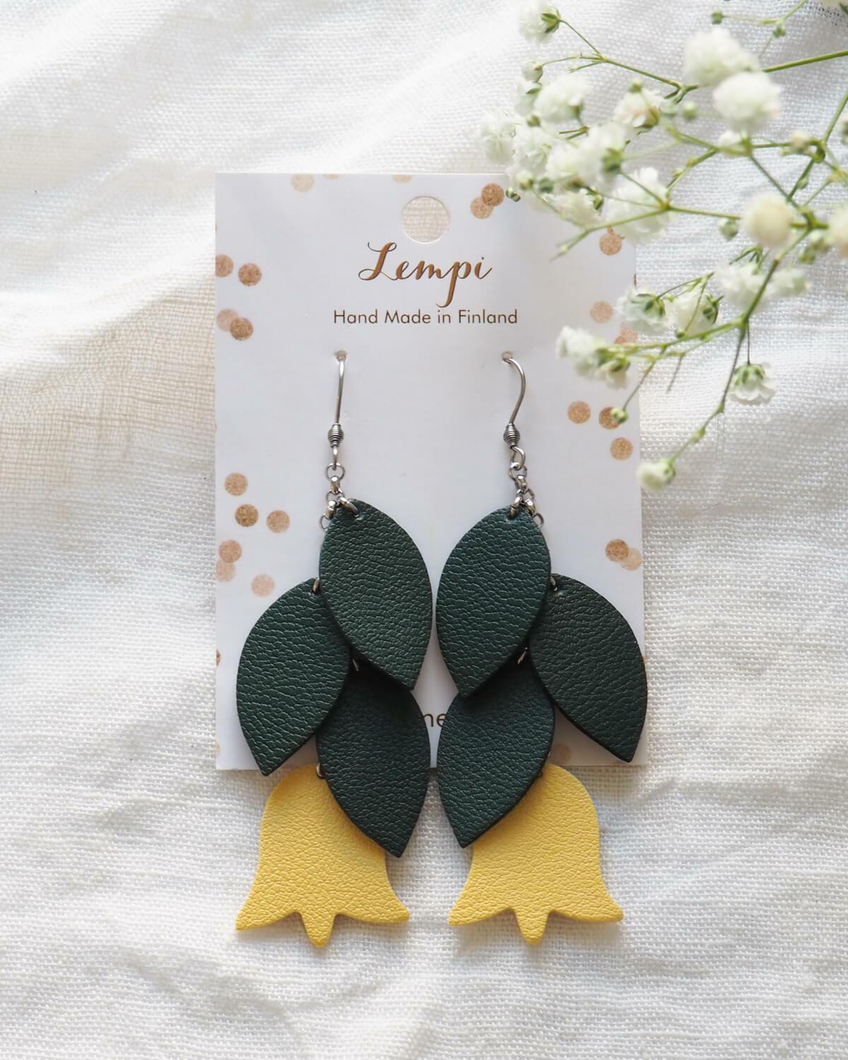 LEMPI earrings, Frida (green, warm light yellow)