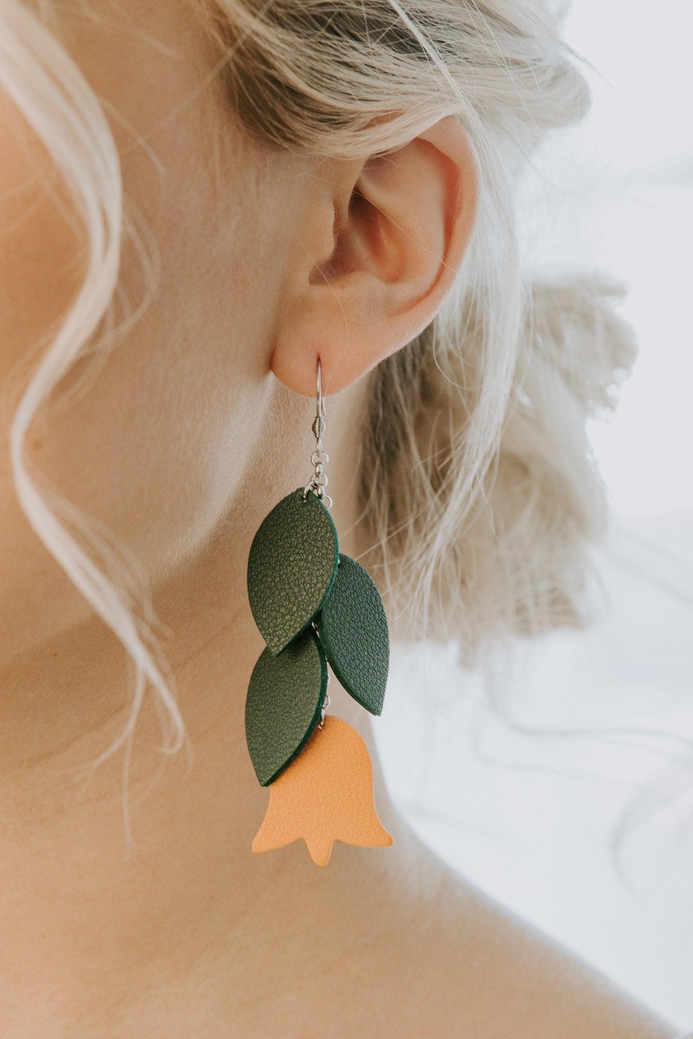 LEMPI earrings, Frida (green, peach)