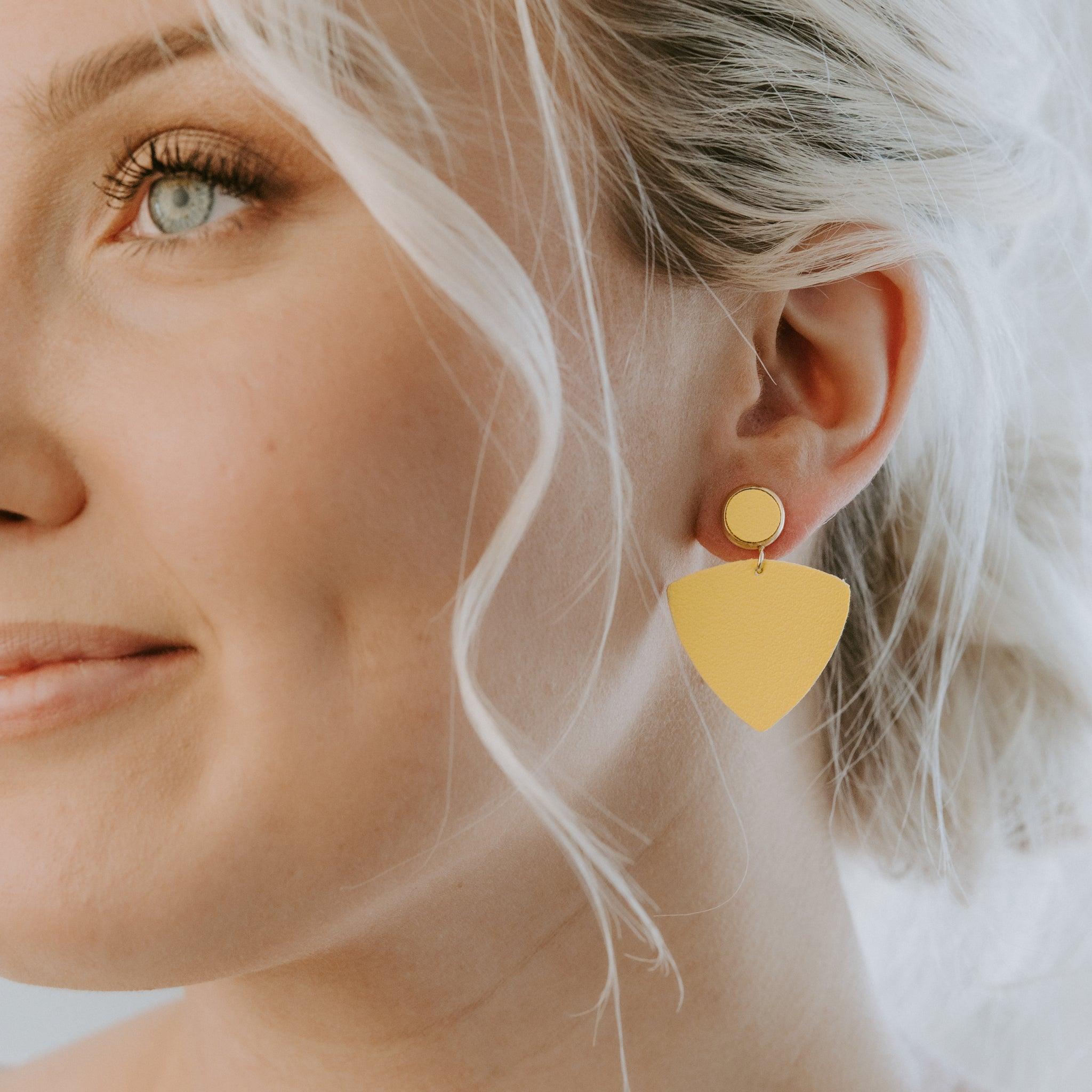 LEMPI earrings, Alisa (warm light yellow)