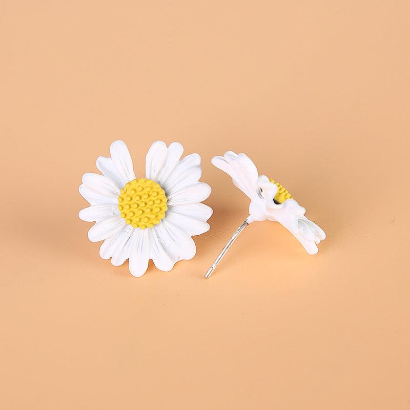 Flower earrings, FRENCH RIVIERA|Daisy white flower studs