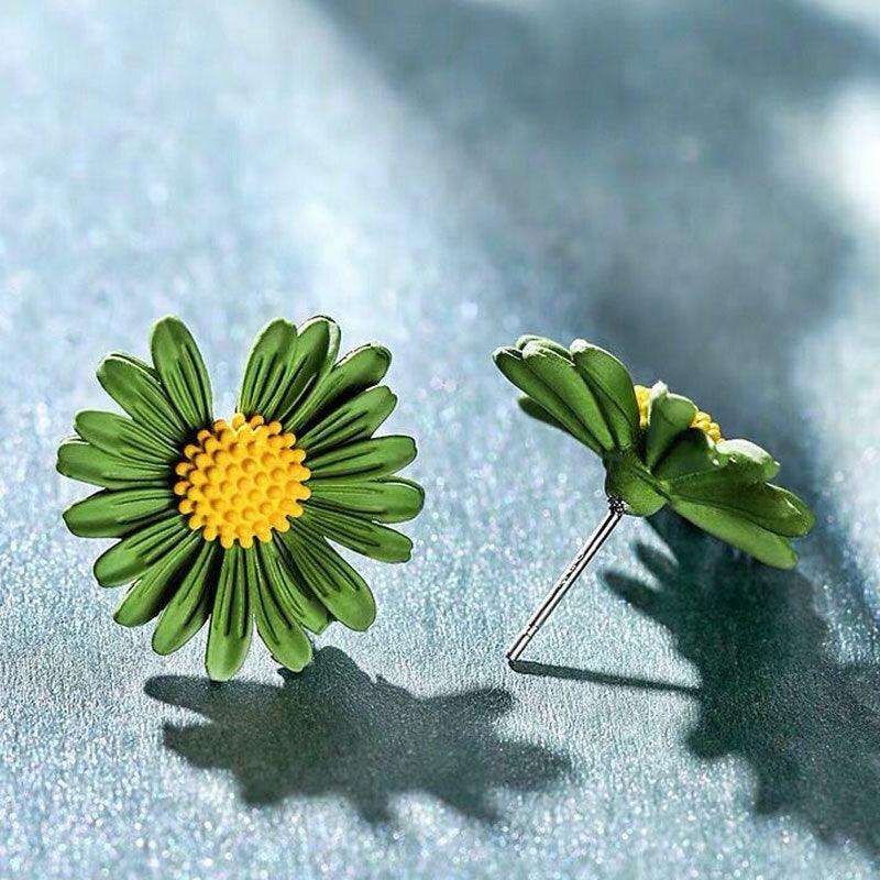 Flower earrings, FRENCH RIVIERA|Daisy green flower studs