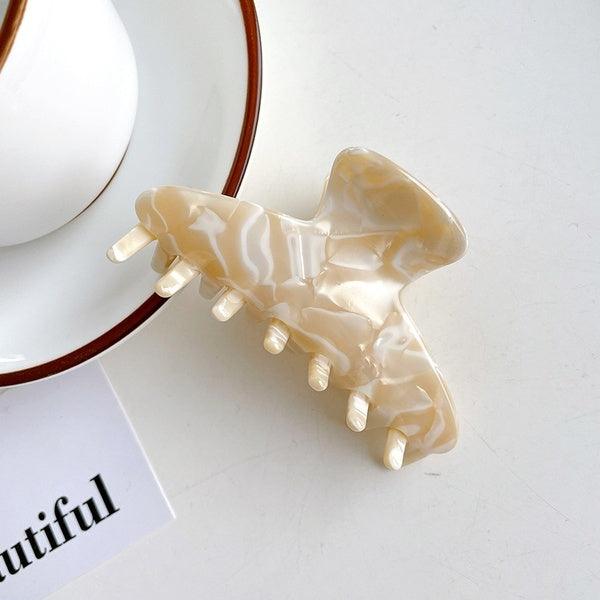 Hair clip, shark tooth|SUGAR SUGAR, Cream white