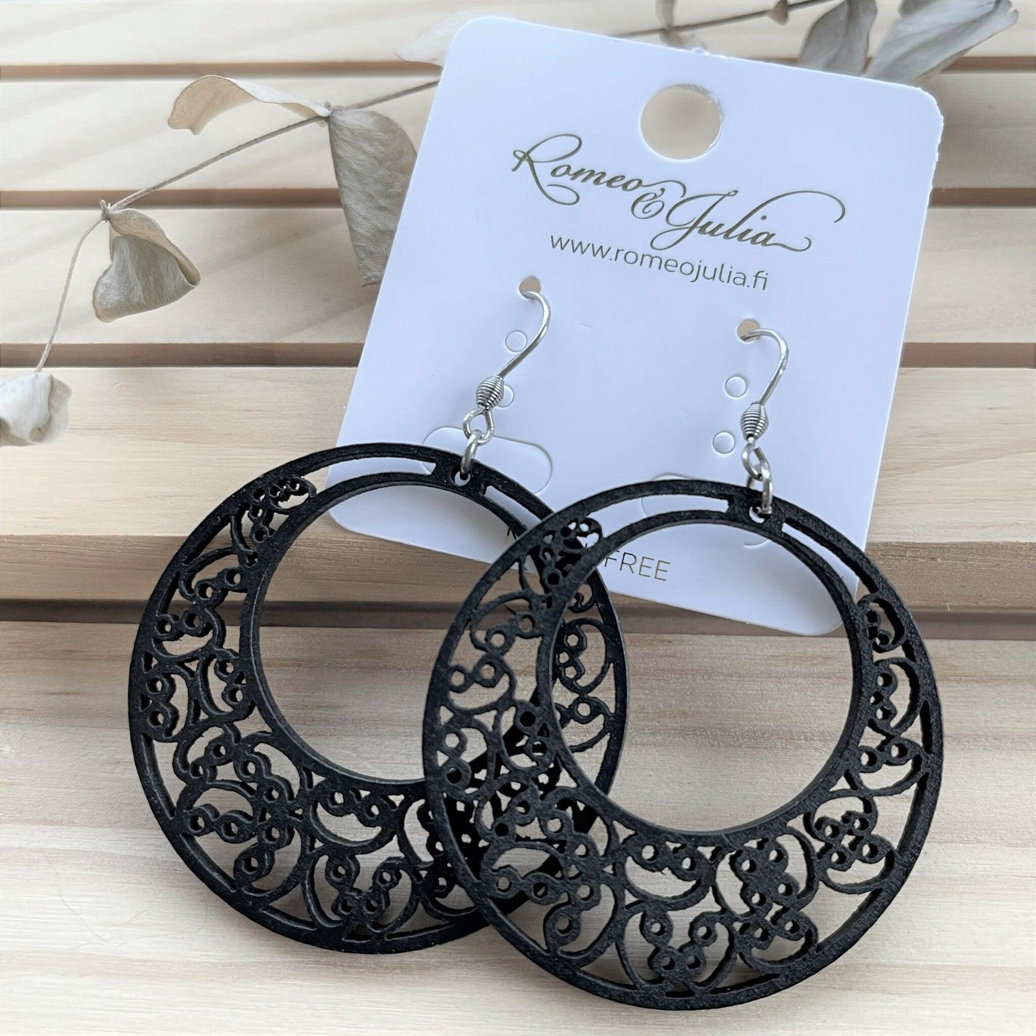 Wooden earrings, Lace ring (black)