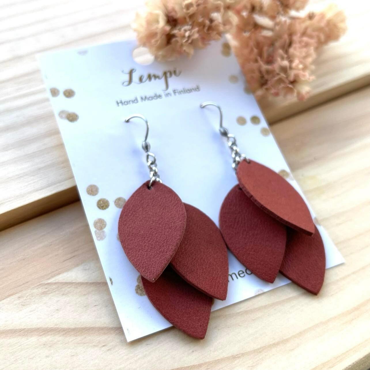 LEMPI earrings, Little Grain (cinnamon brown)