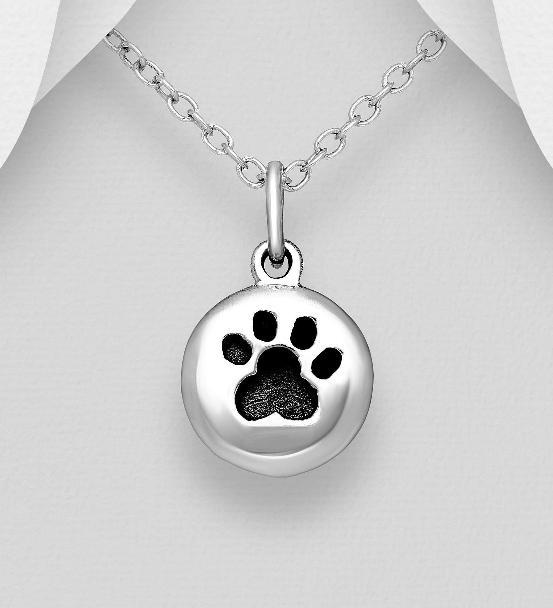 PREMIUM COLLECTION|Paw print round silver pendant