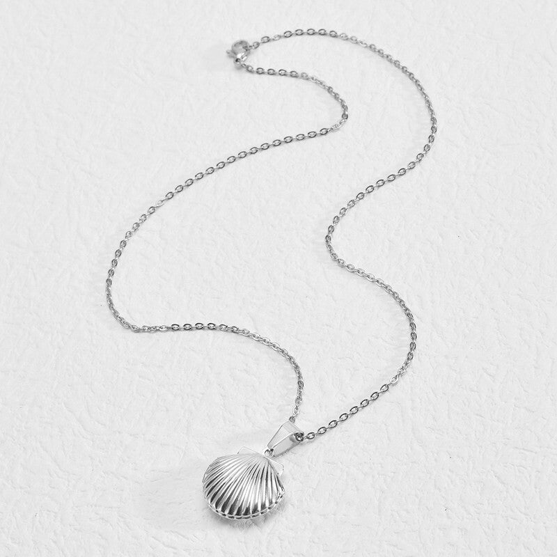 FRENCH RIVIERA|Surgical steel shell medallion (silver)