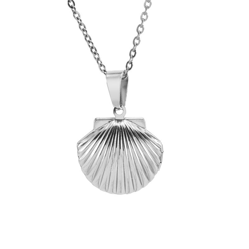 FRENCH RIVIERA|Surgical steel shell medallion (silver)