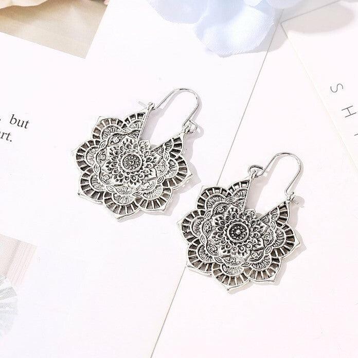 FRENCH RIVIERA|Juniper Bohemian Hanger Earrings (antique silver)