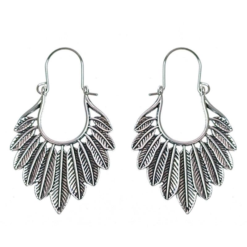 FRENCH RIVIERA|Piper - bohemian antique silver hanger feather earrings