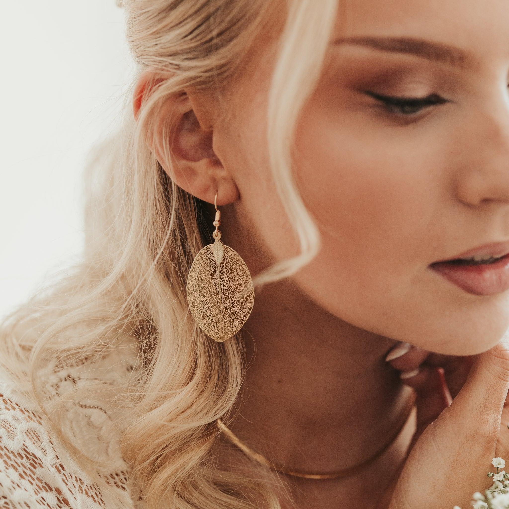 FRENCH RIVIERA|Aurora gold leaf earrings