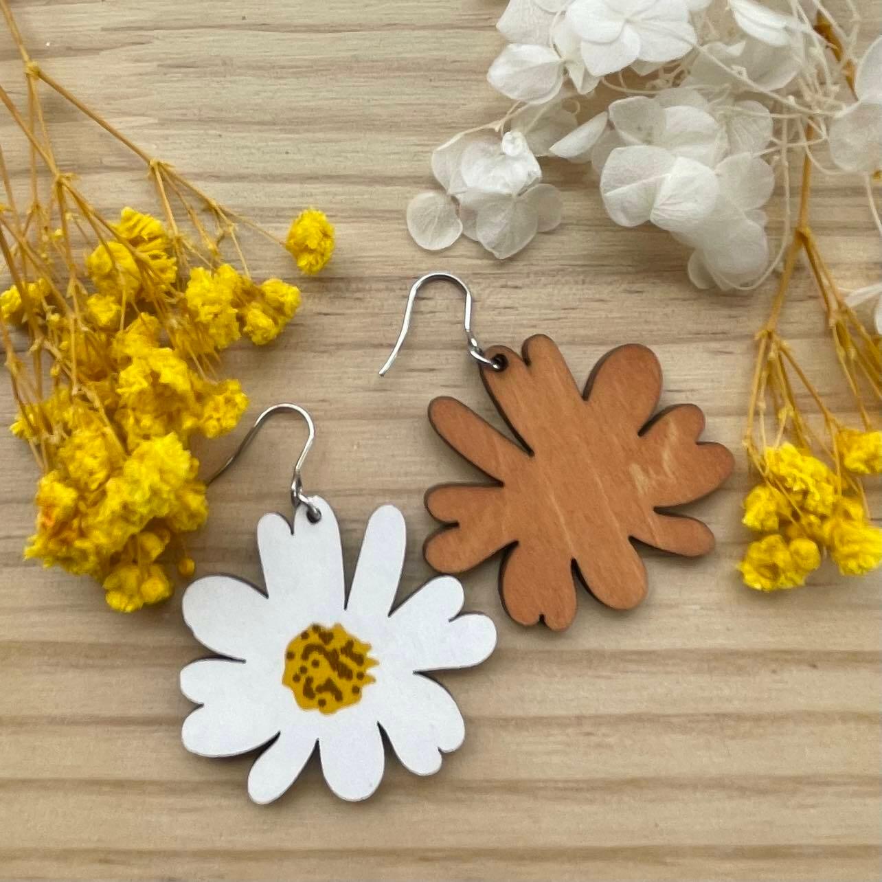 Wooden earrings|Summer hay -white wooden flower earrings