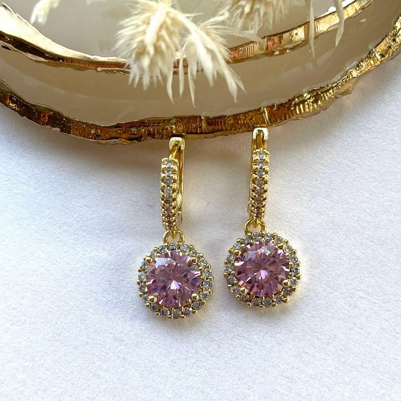 FRENCH RIVIERA|Viola Earrings -vaaleanpunaiset juhlakorvakorut