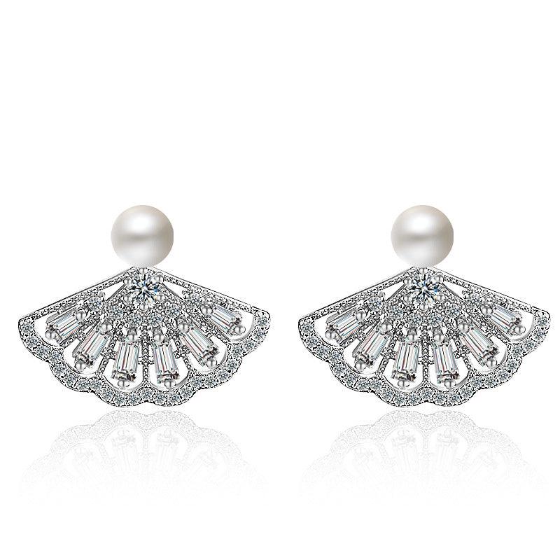 FRENCH RIVIERA|Petal Earrings -hopeanväriset juhlakorvakorut