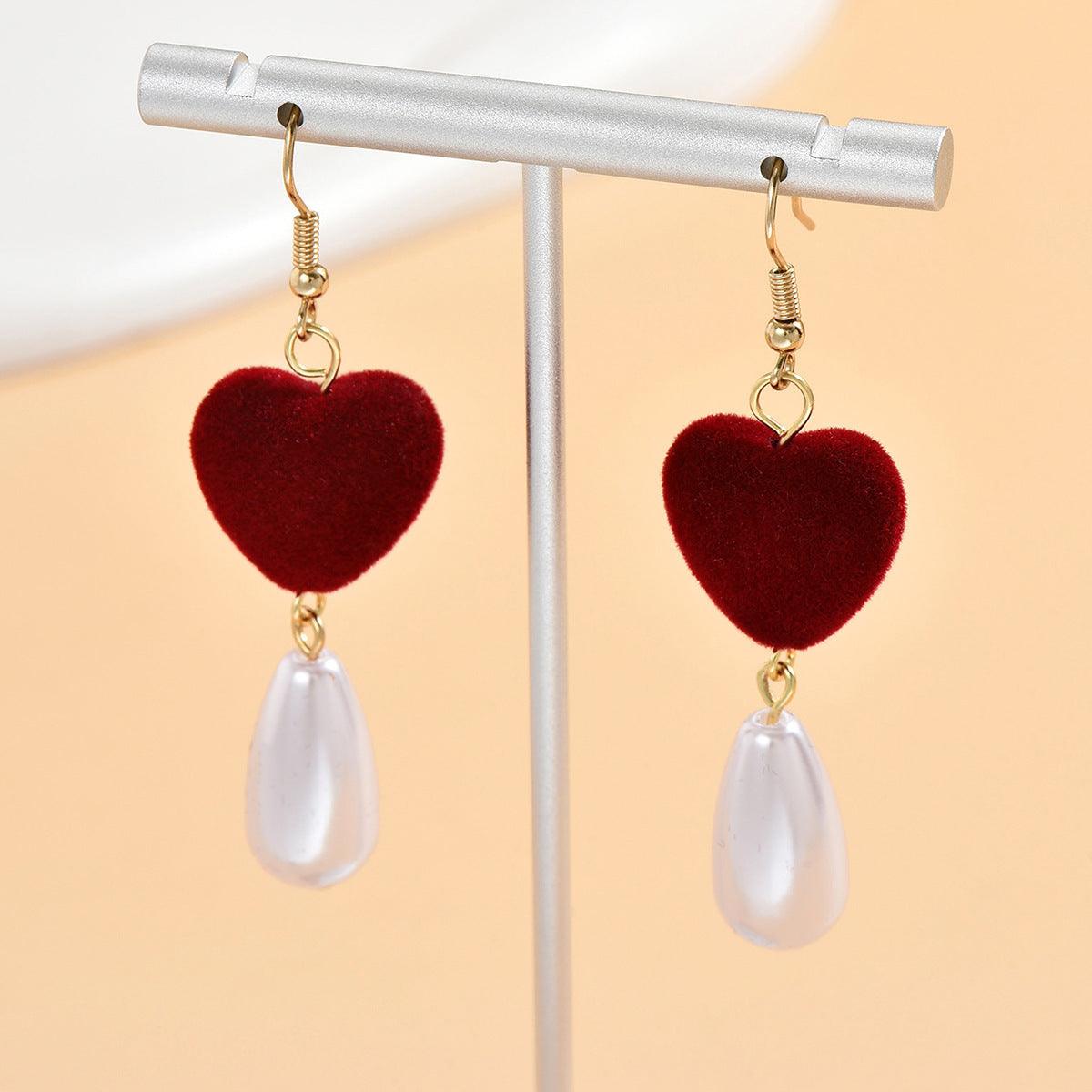 FRENCH RIVIERA|Noel velvet heart earrings with pearls