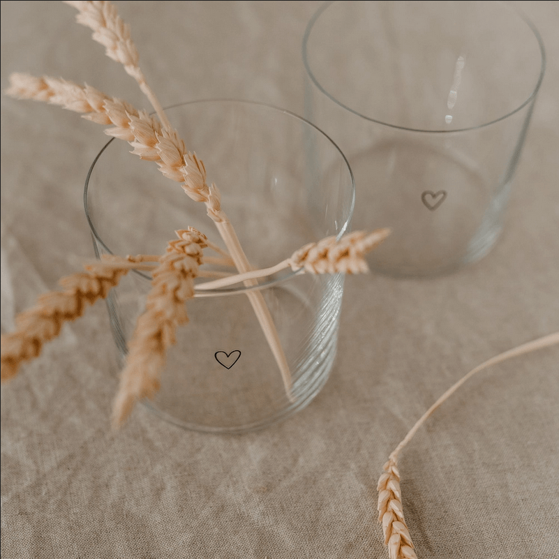 Set of two glasses, Hearts minimalist drinking glasses