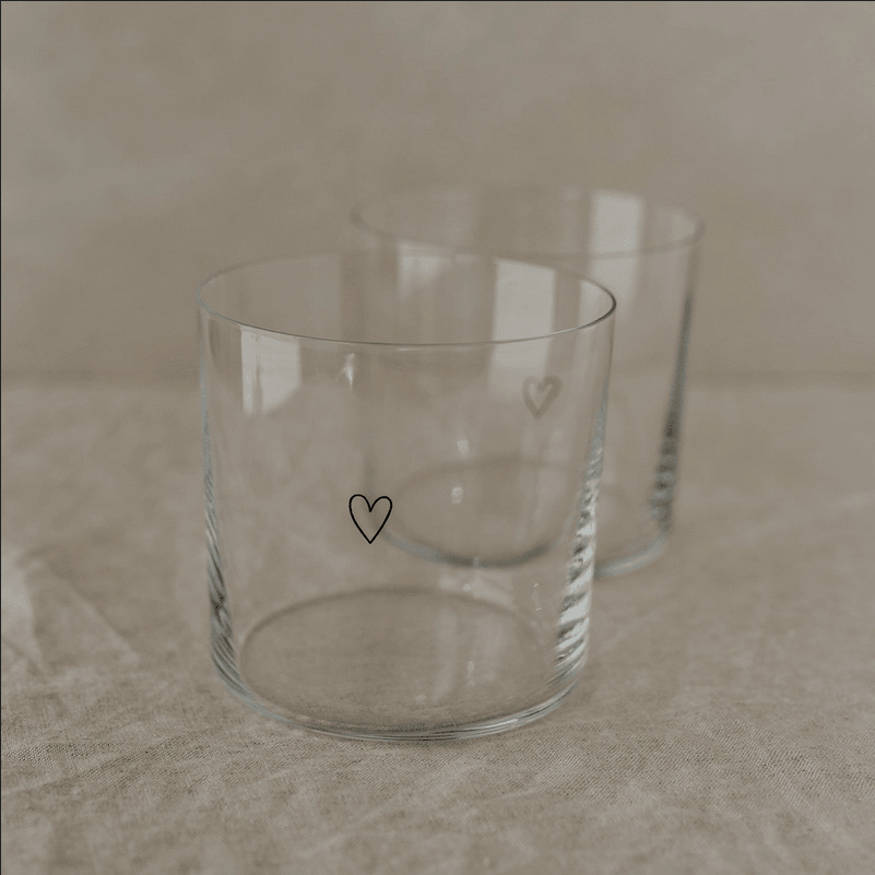 Set of two glasses, Hearts minimalist drinking glasses