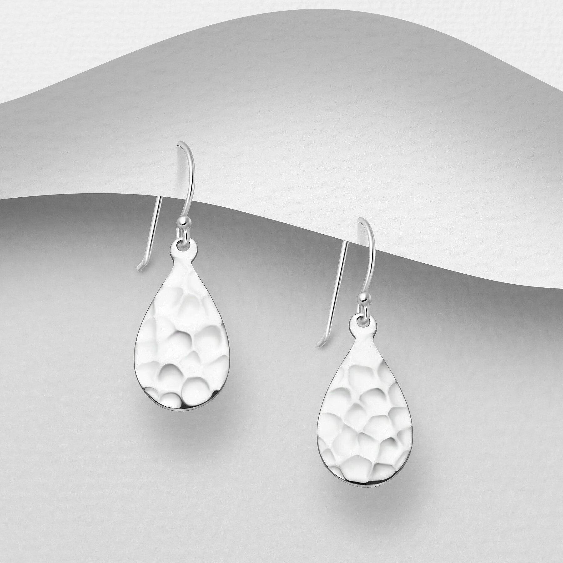 PREMIUM COLLECTION|Agnes silver drop earrings with forged surface