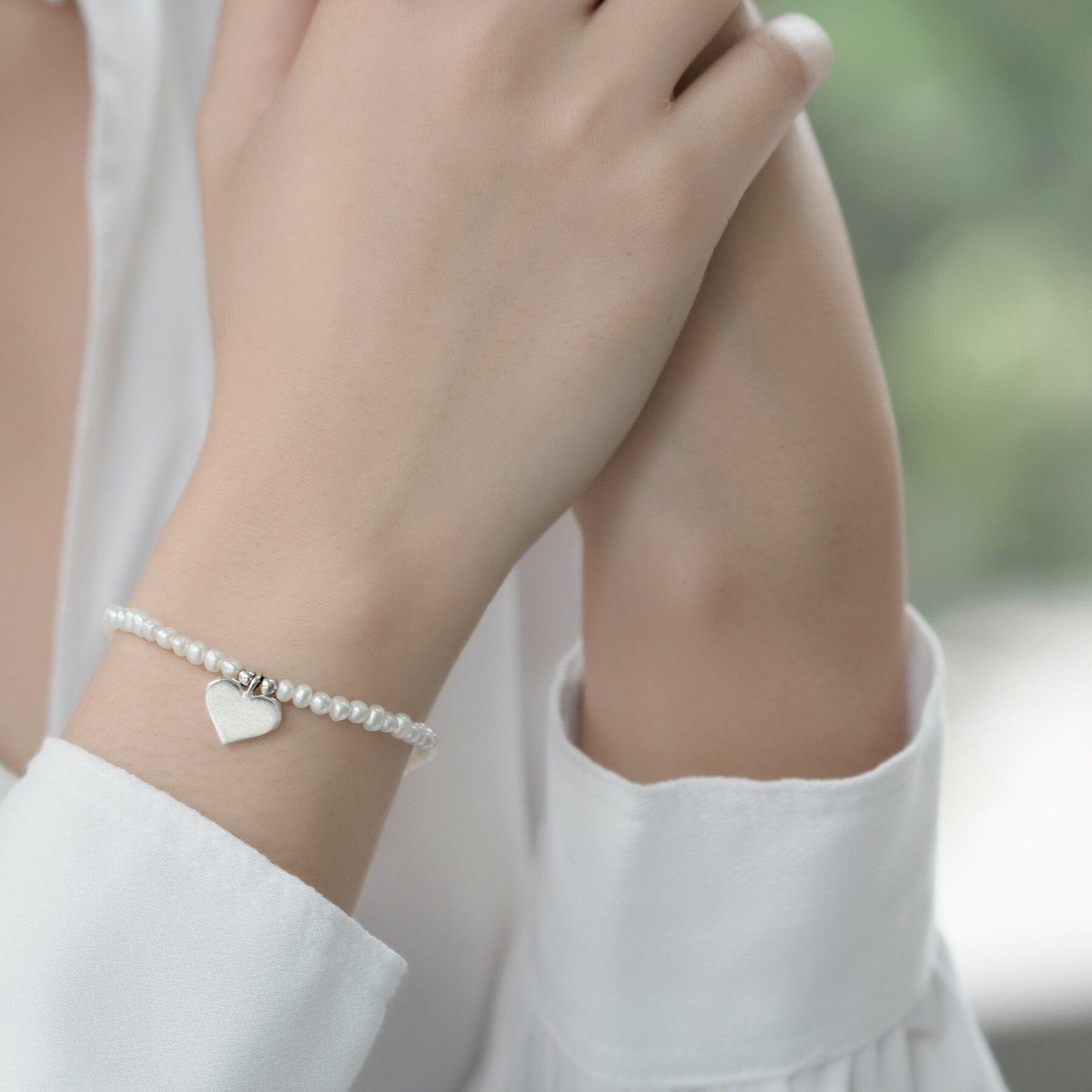 PREMIUM COLLECTION|Kristina silver pearl bracelet with heart